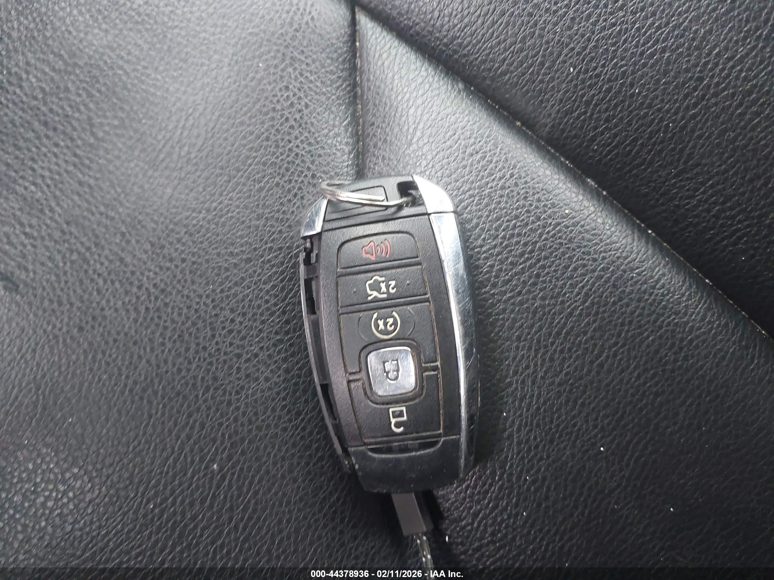 LINCOLN MKC image 11