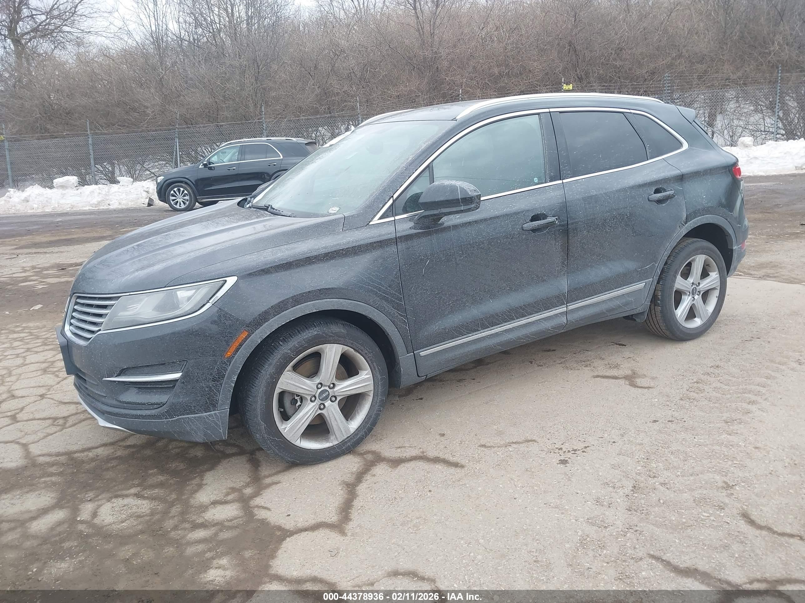 LINCOLN MKC image 2