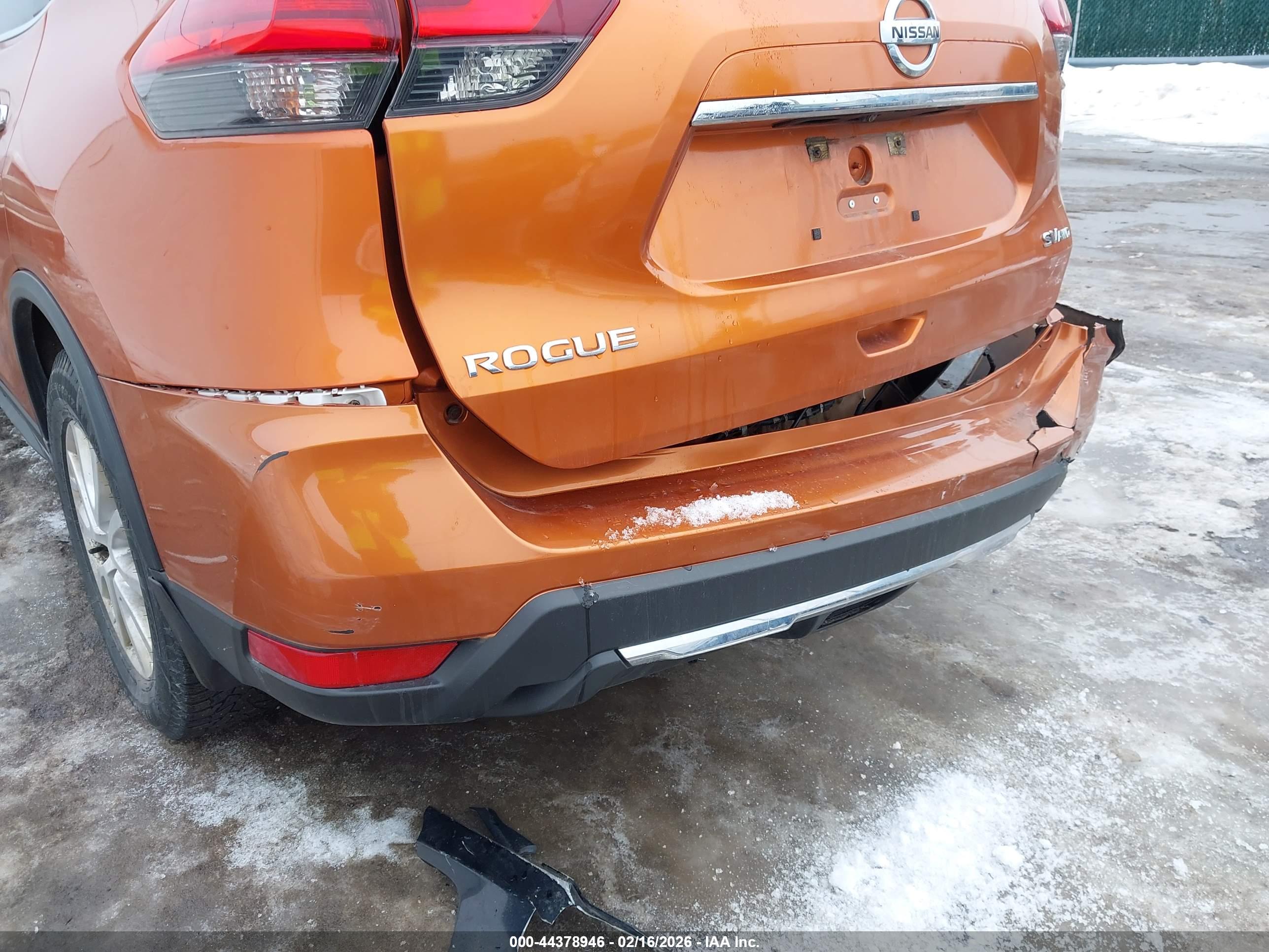 NISSAN ROGUE image 6