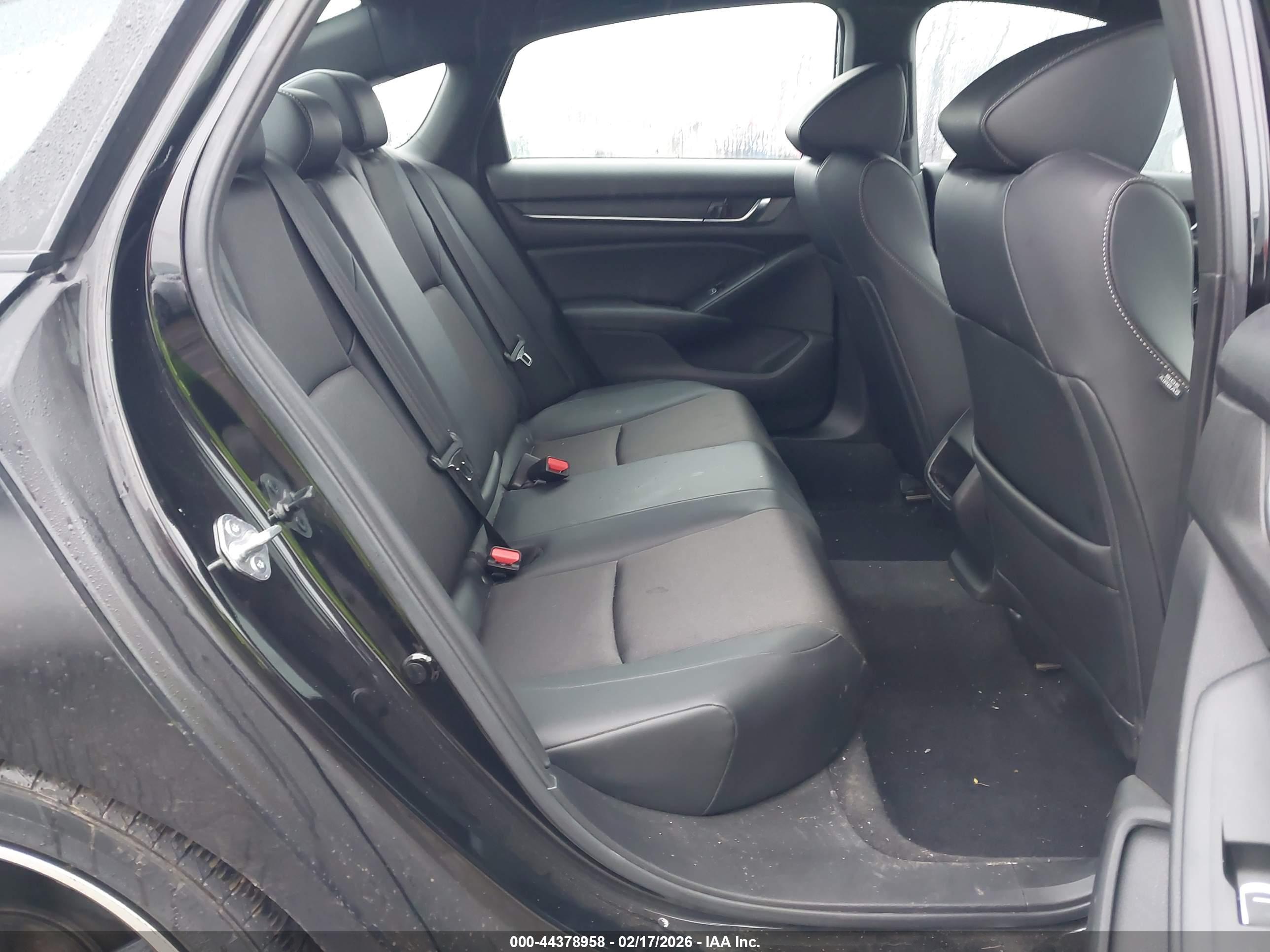 HONDA ACCORD image 8