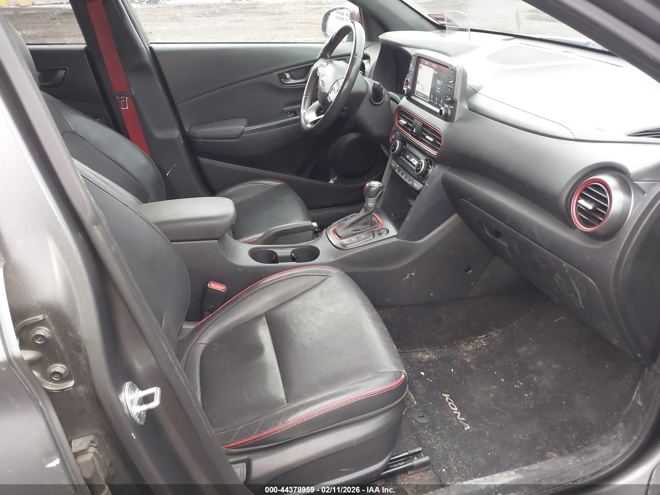 HYUNDAI KONA image 5