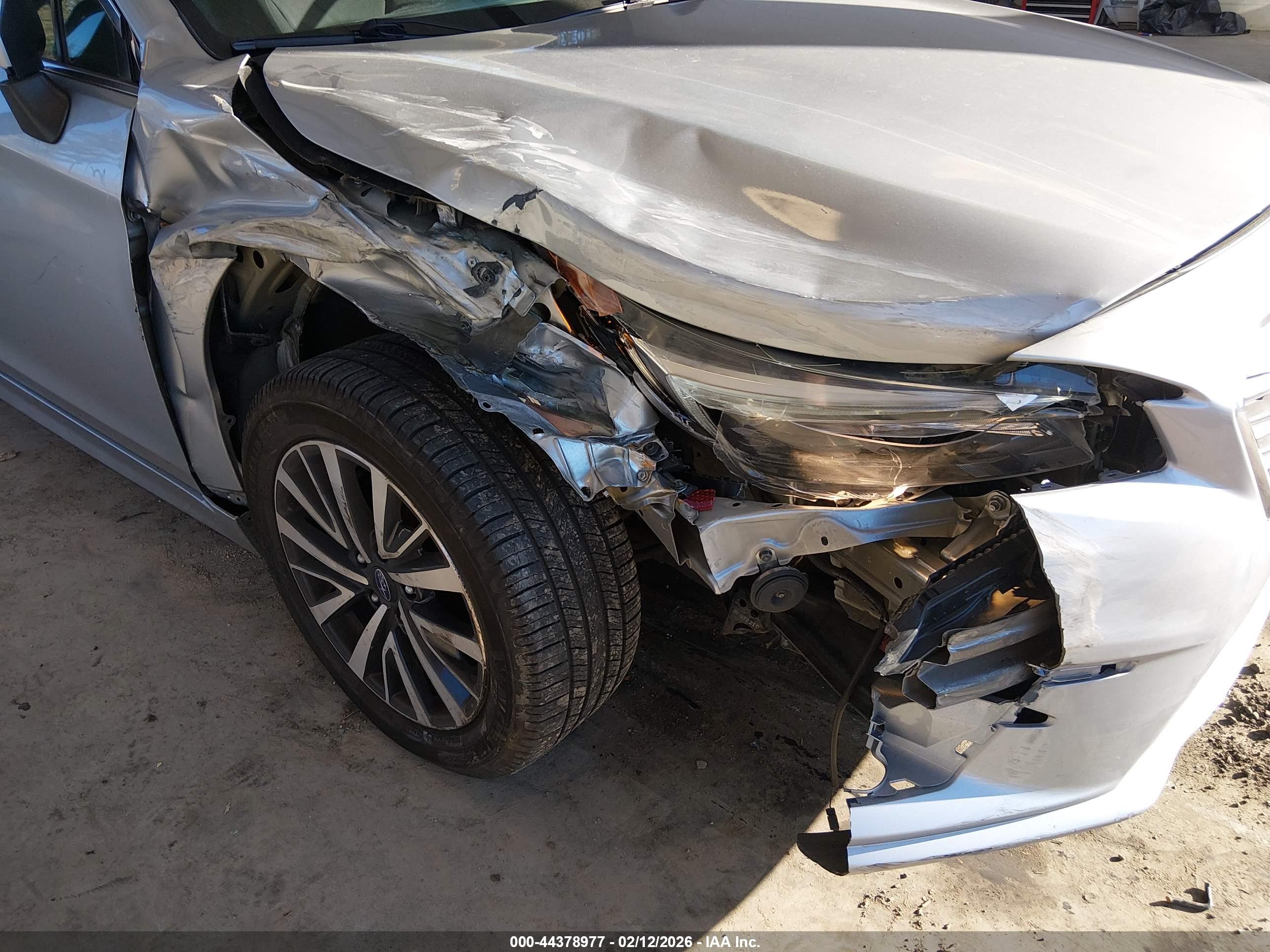 SUBARU LEGACY image 6