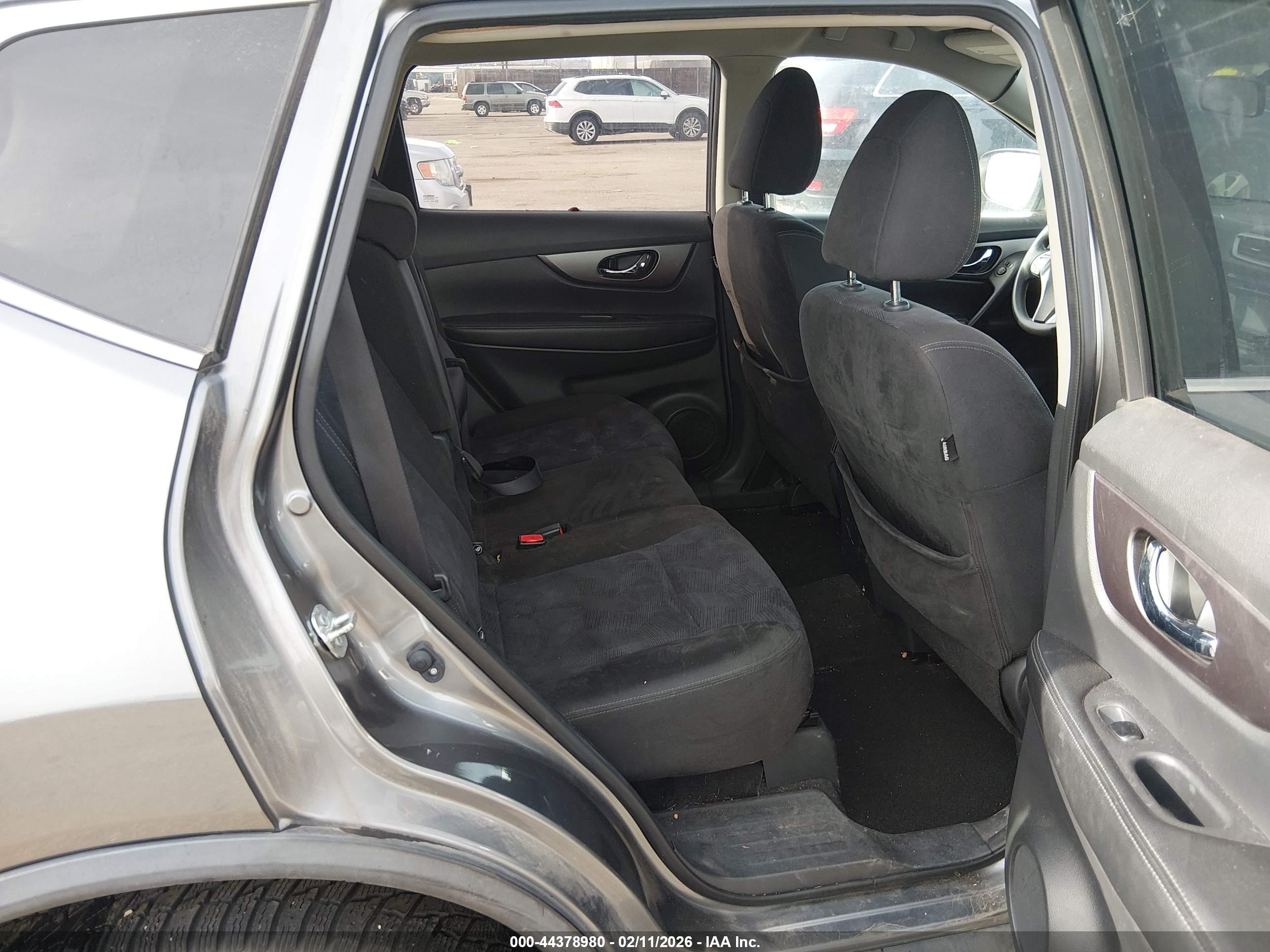 NISSAN ROGUE image 8