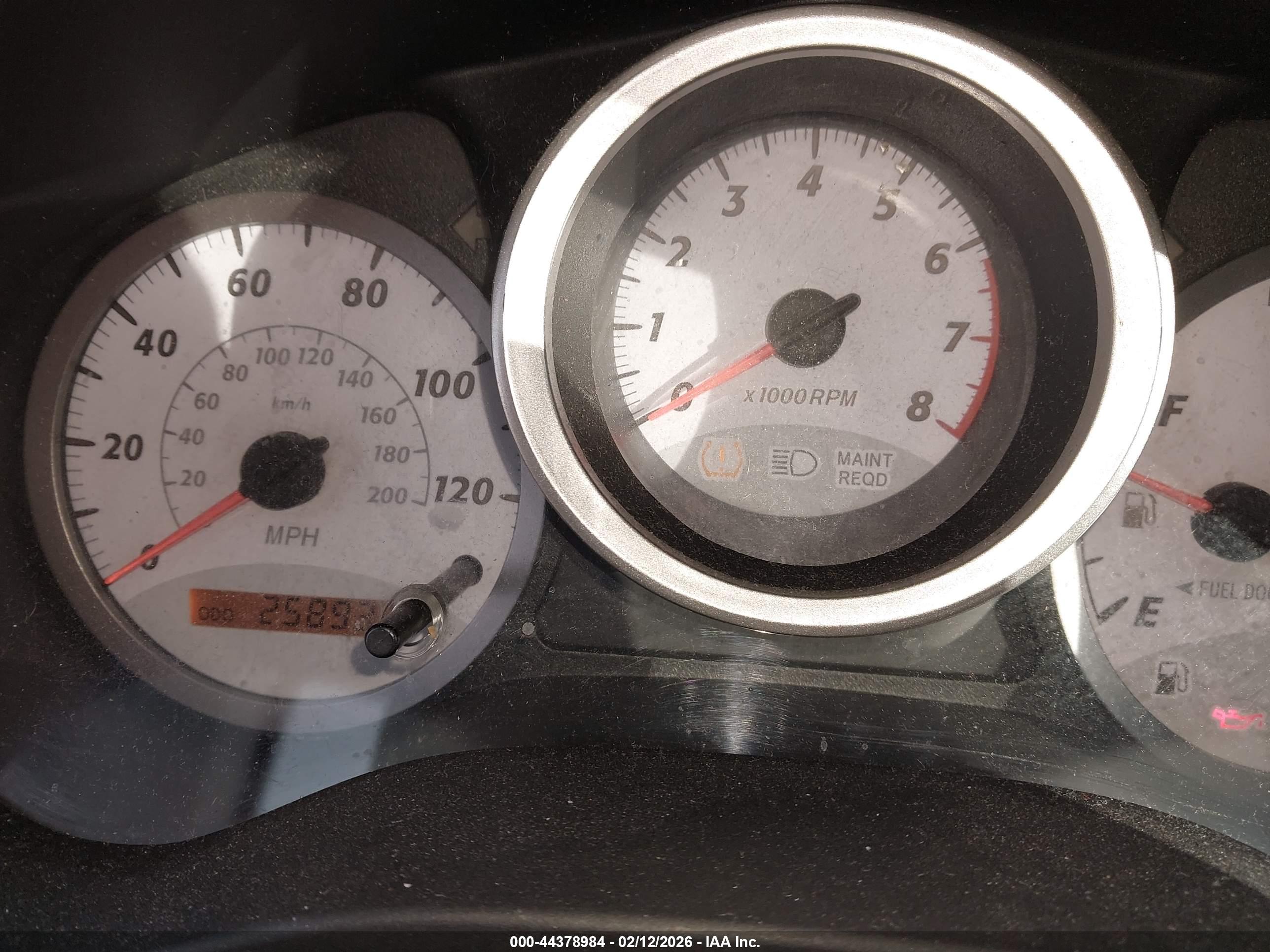 TOYOTA RAV4 image 7