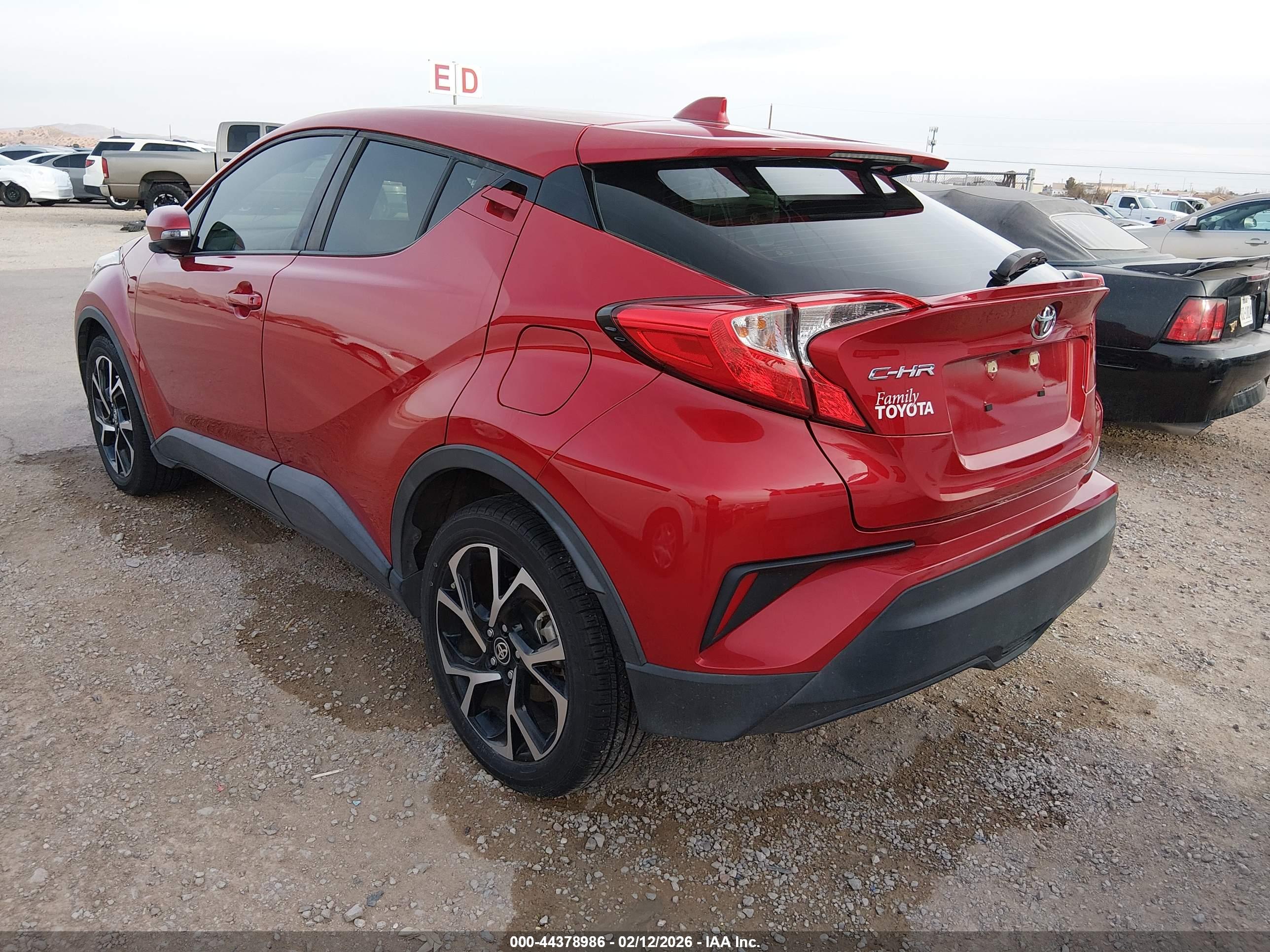 TOYOTA C-HR image 3