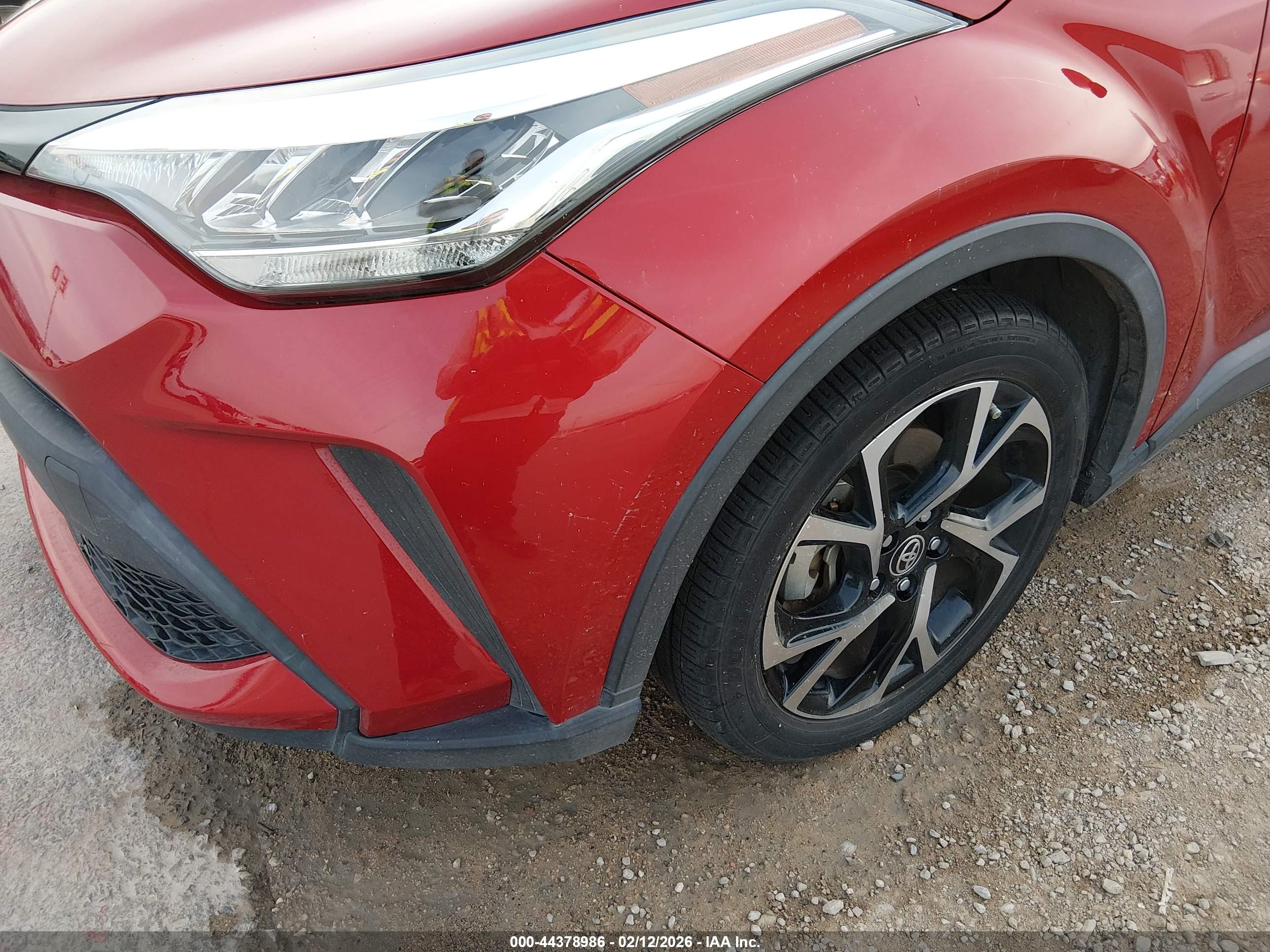 TOYOTA C-HR image 6