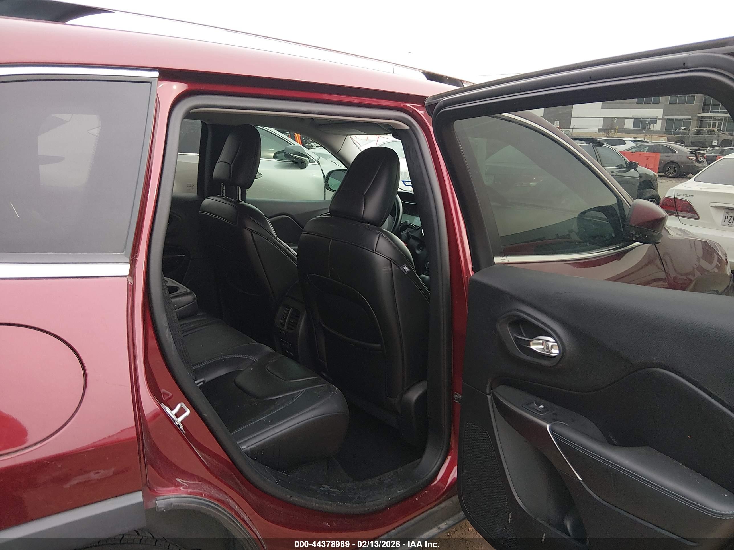 JEEP CHEROKEE image 8