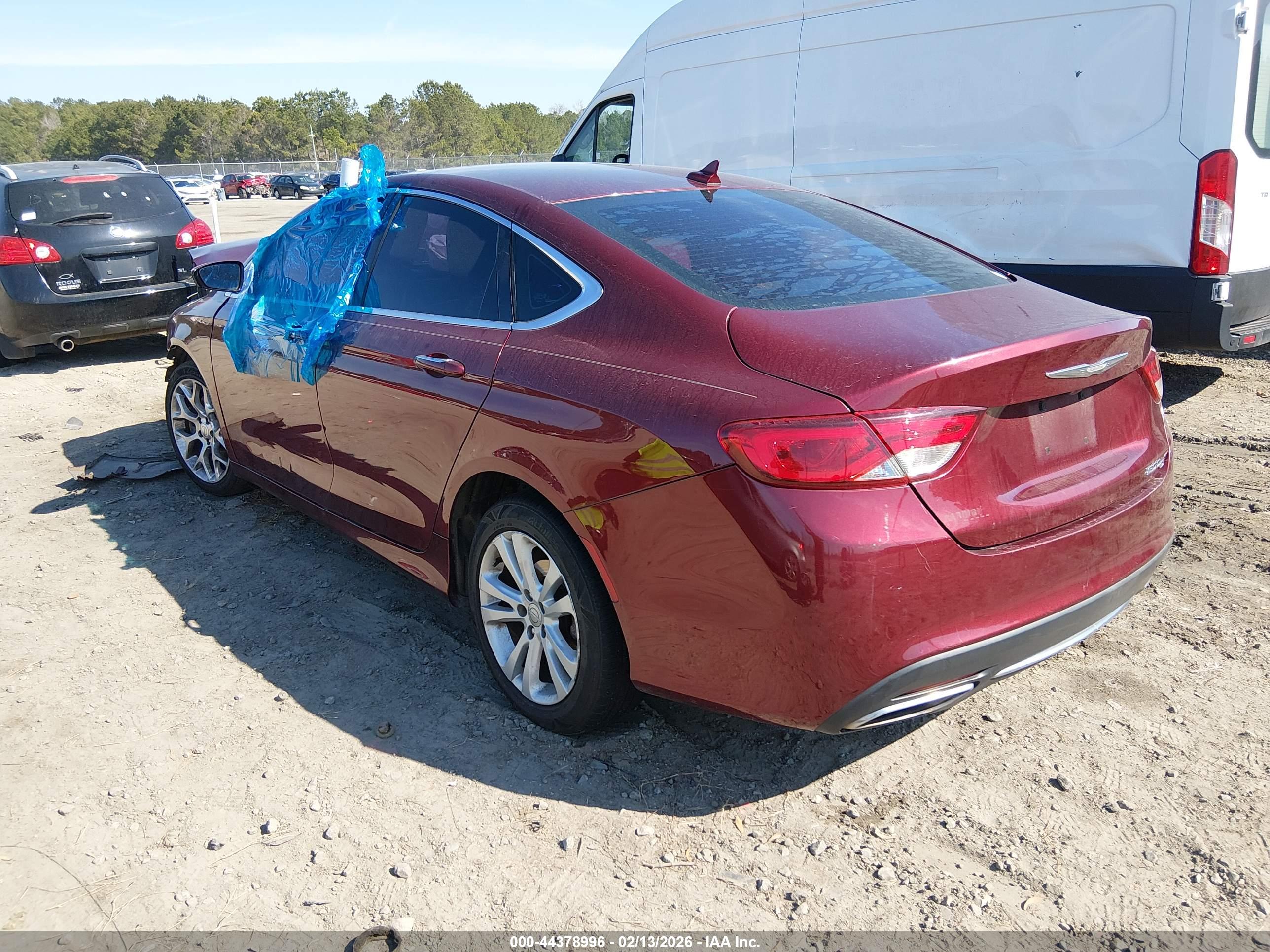 CHRYSLER 200 image 3