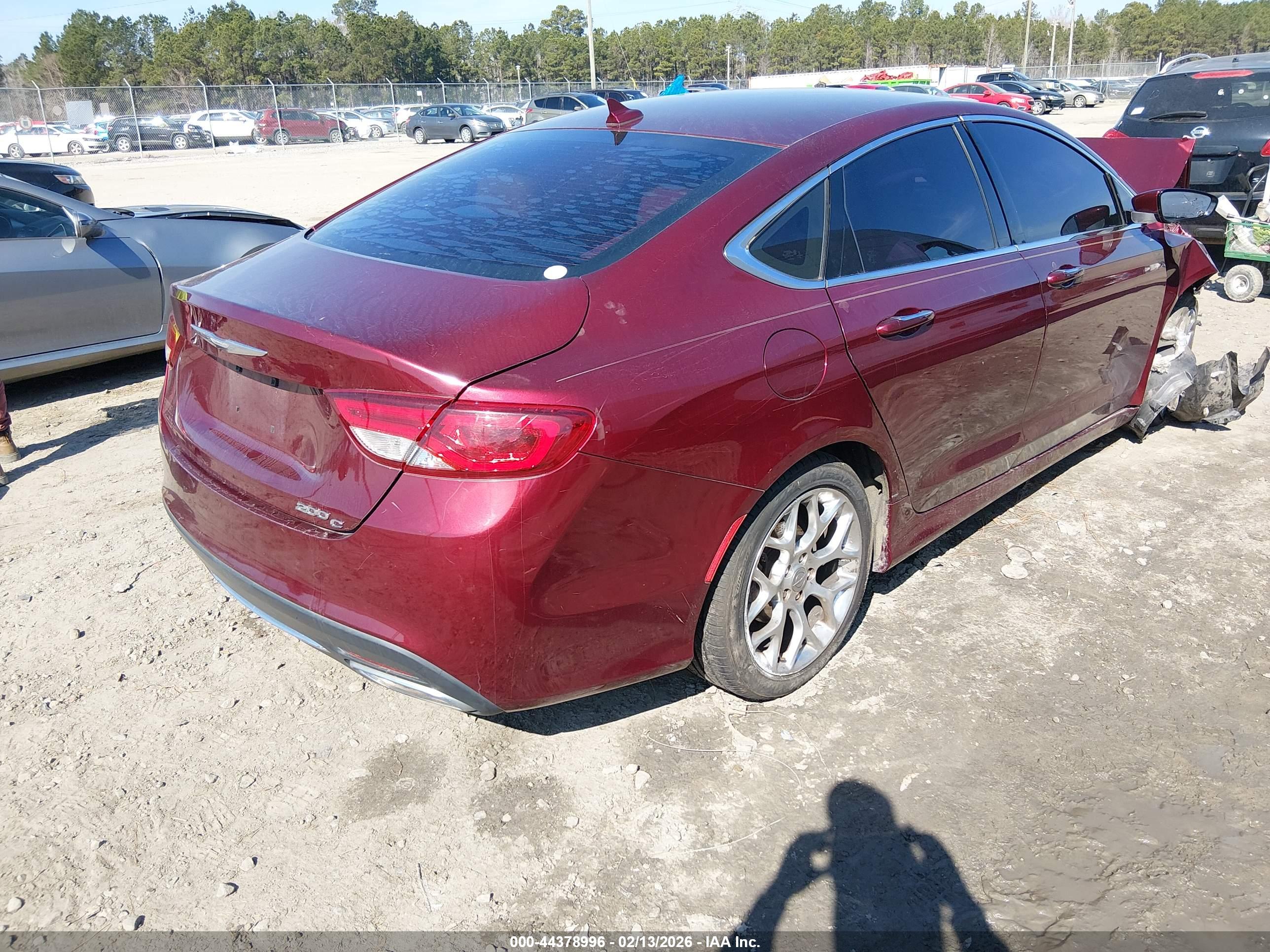 CHRYSLER 200 image 4