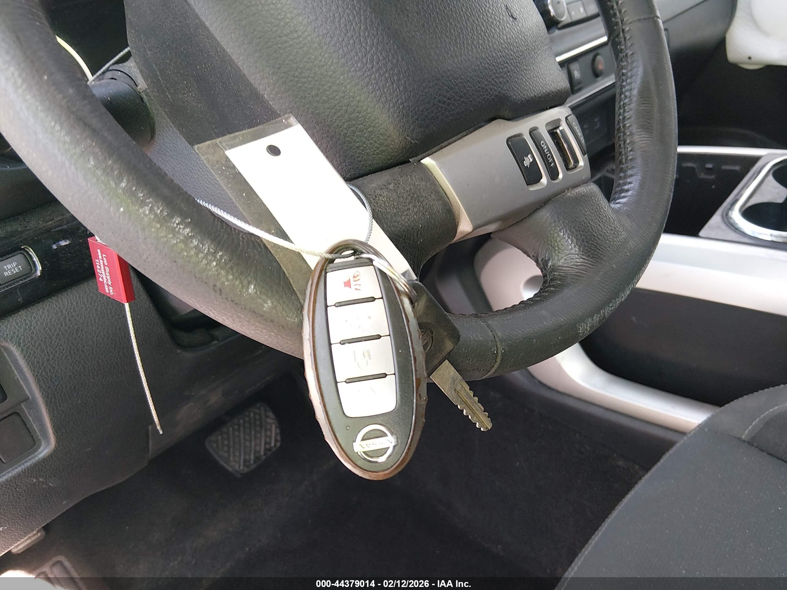 NISSAN TITAN image 11