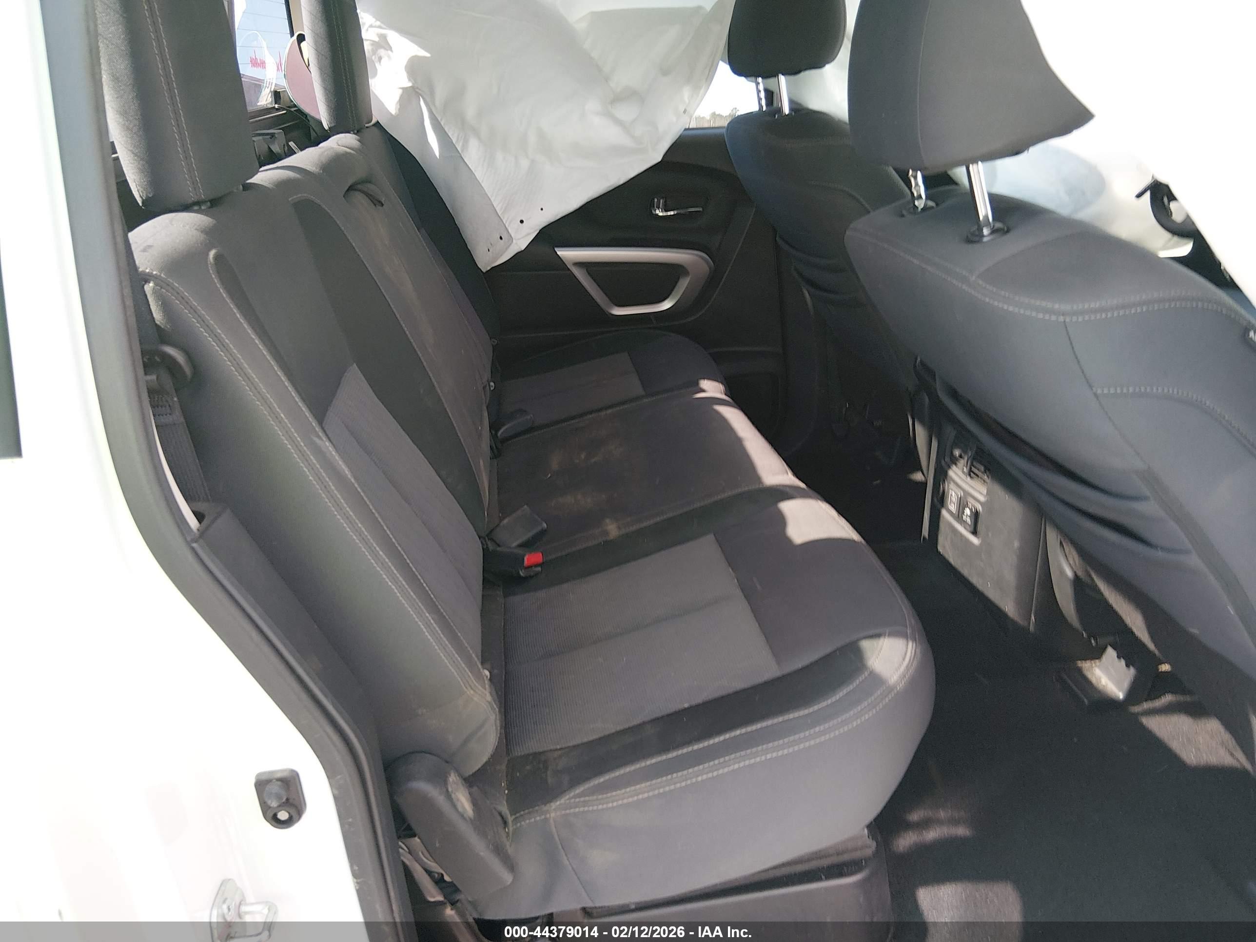 NISSAN TITAN image 8