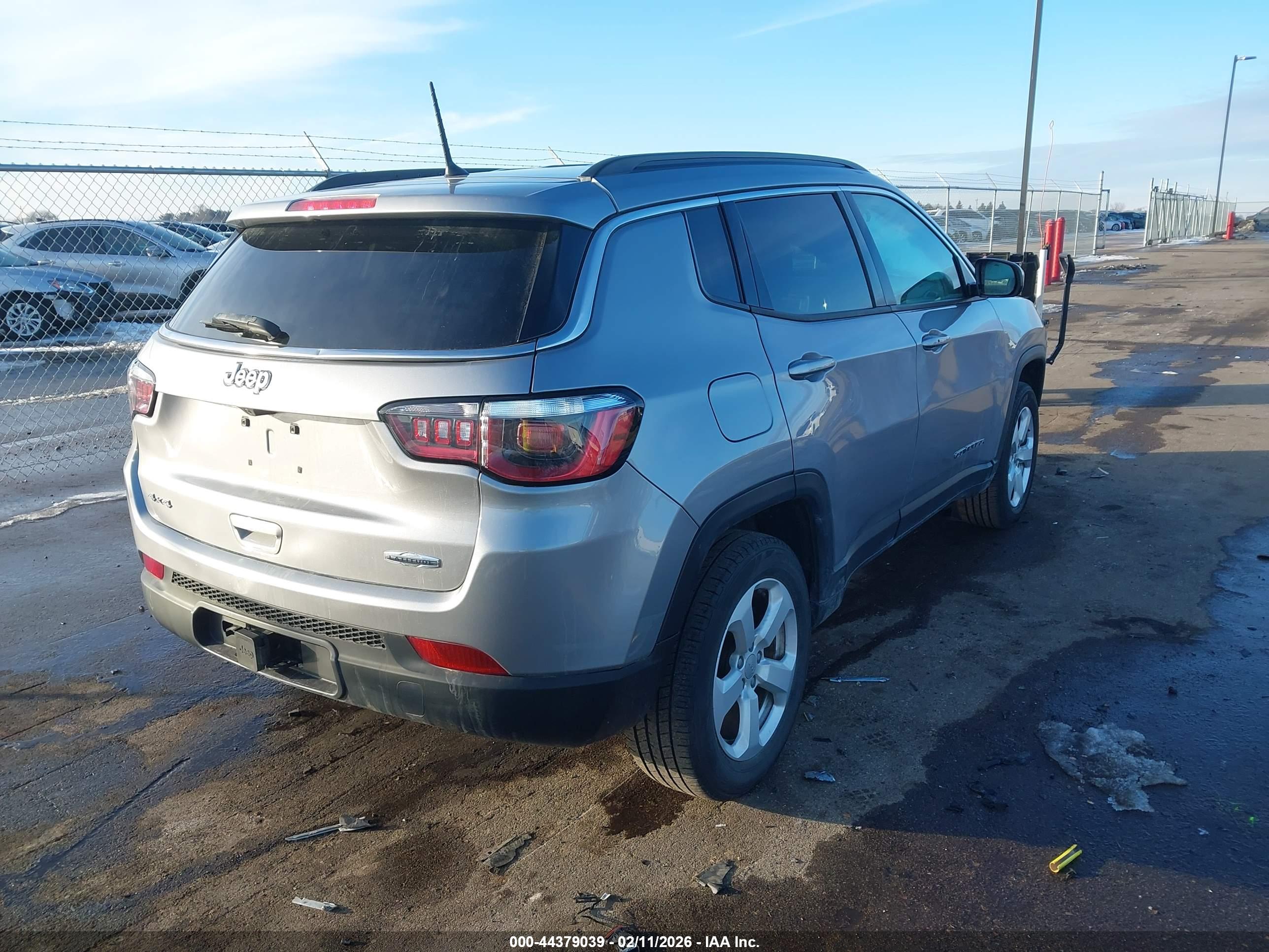 JEEP COMPASS image 4