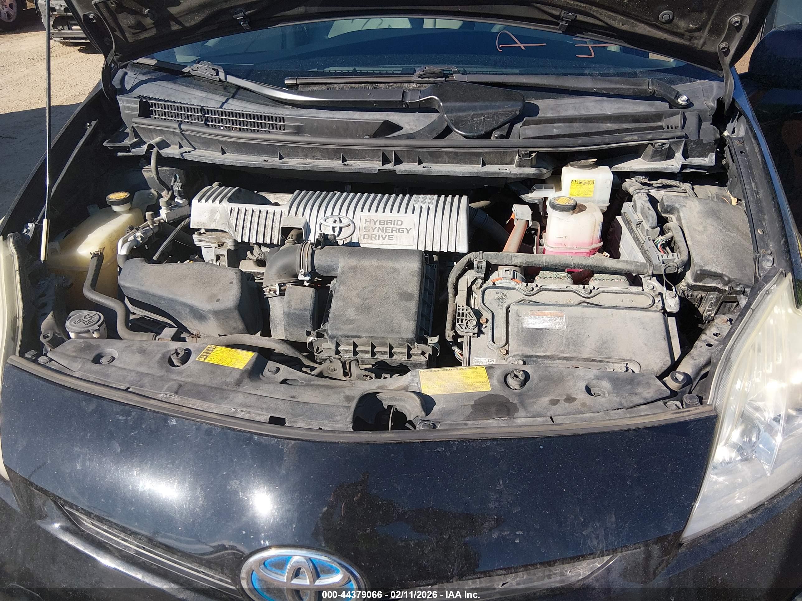 TOYOTA PRIUS image 10