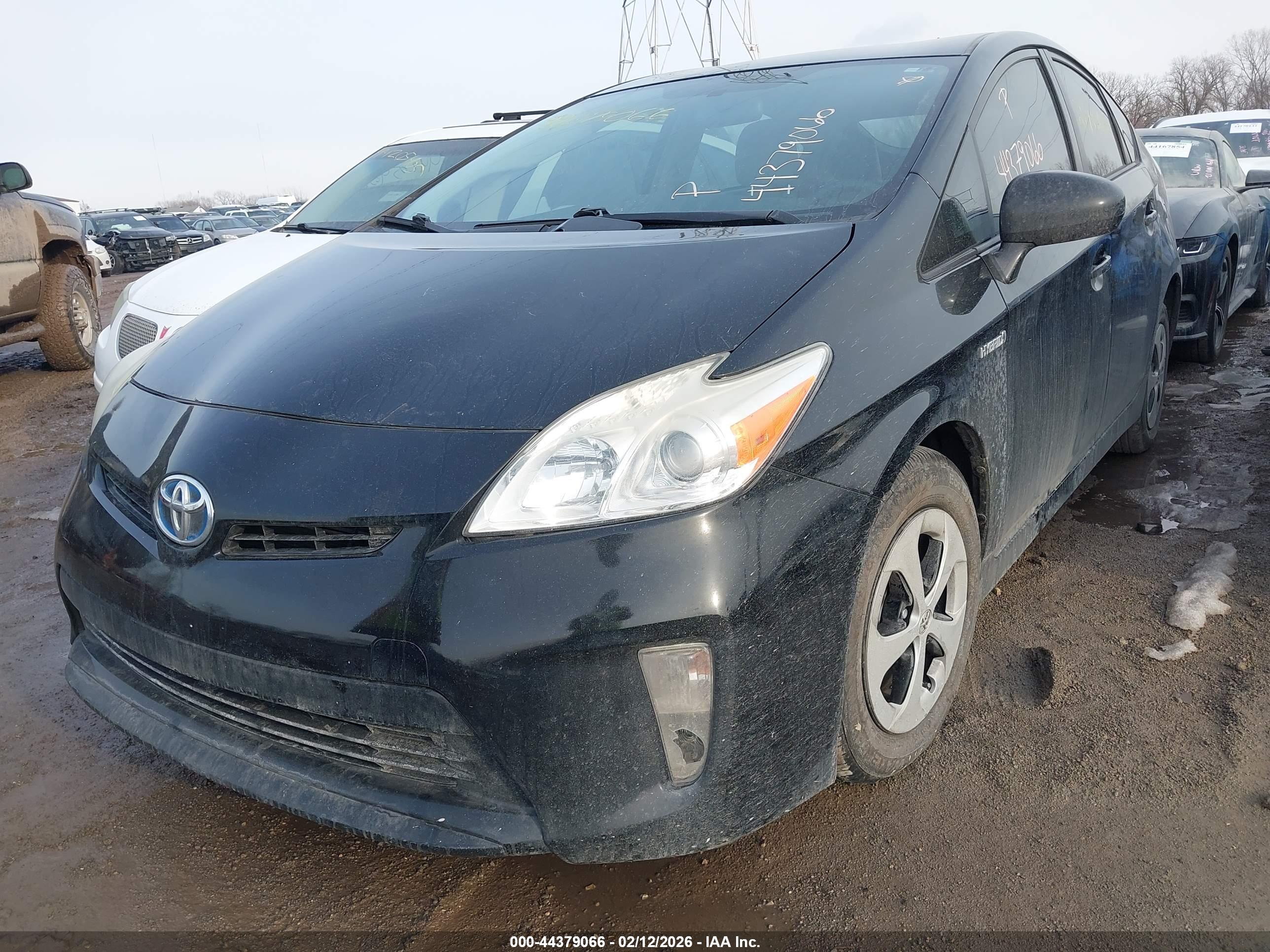 TOYOTA PRIUS image 6