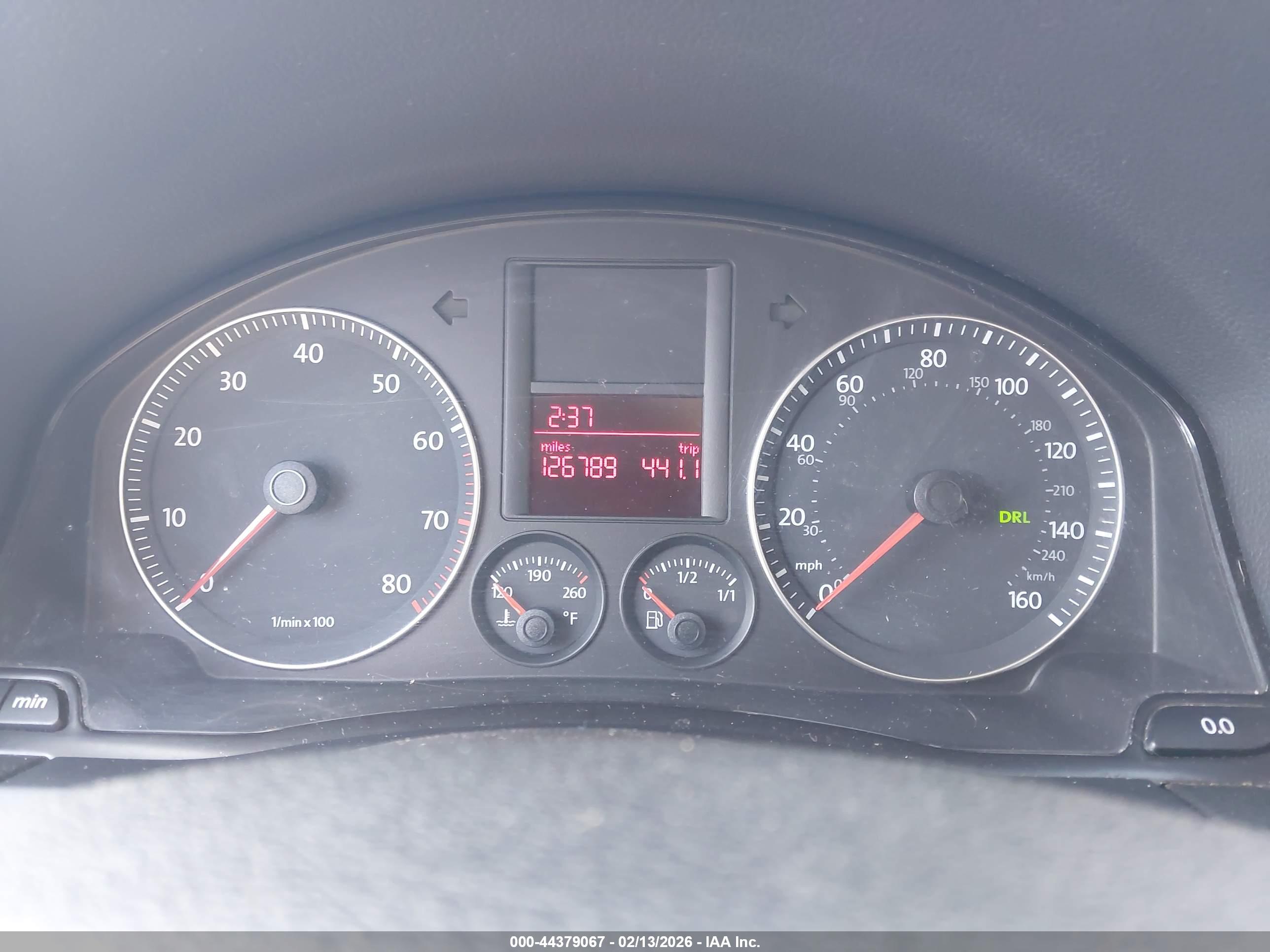 VOLKSWAGEN JETTA image 7