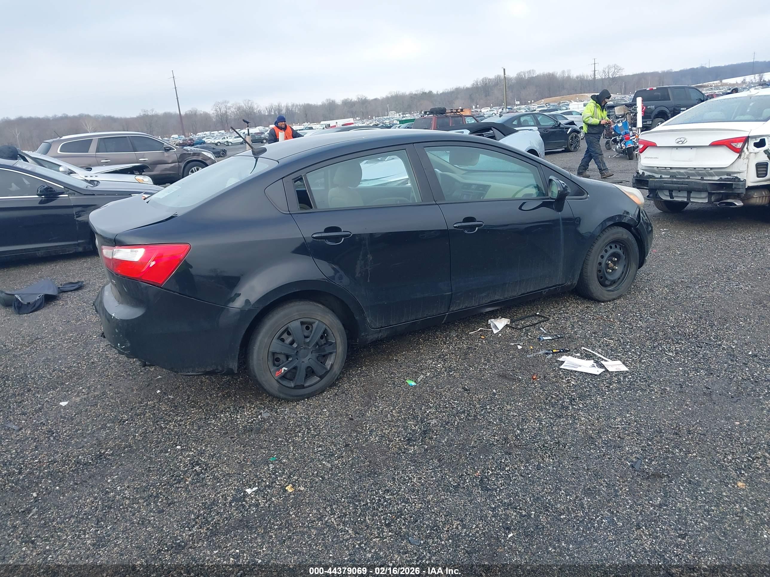 KIA RIO image 4