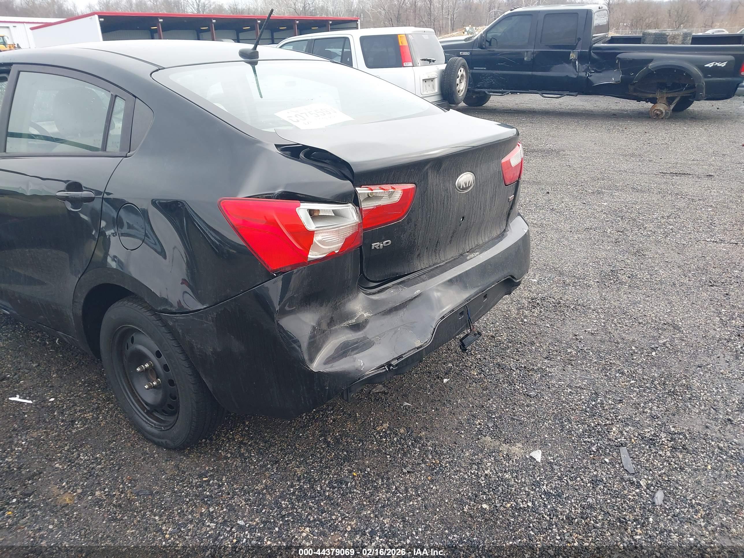 KIA RIO image 6