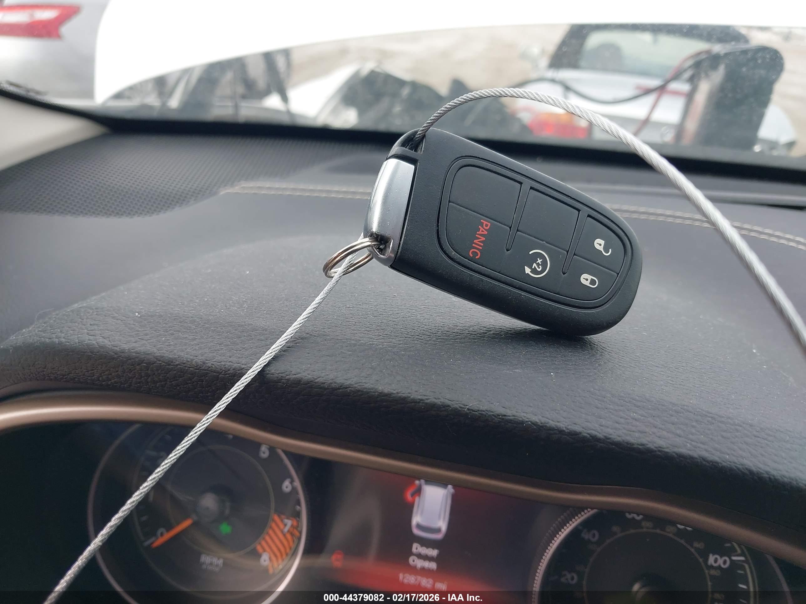 JEEP CHEROKEE image 11