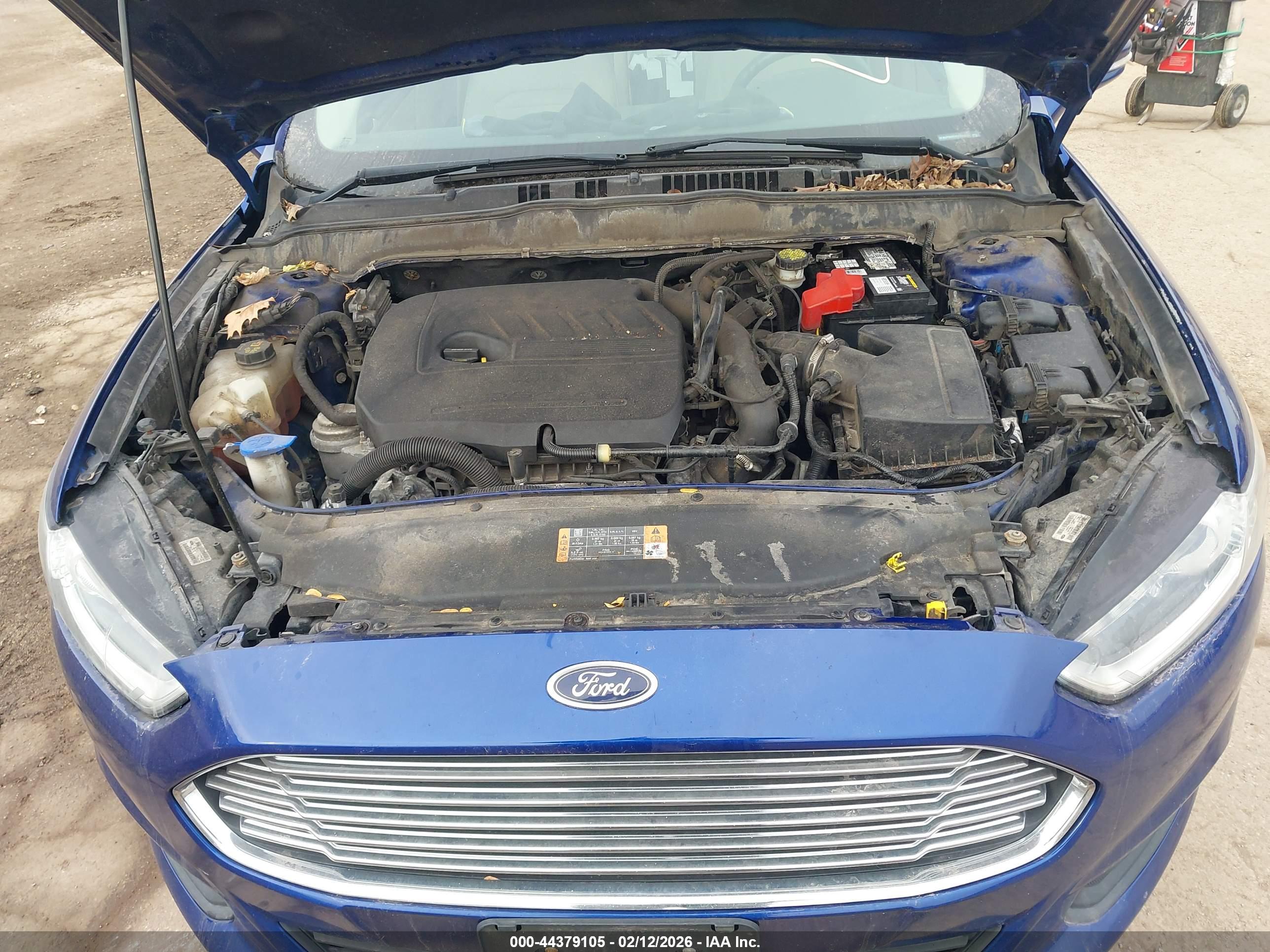 FORD FUSION image 10
