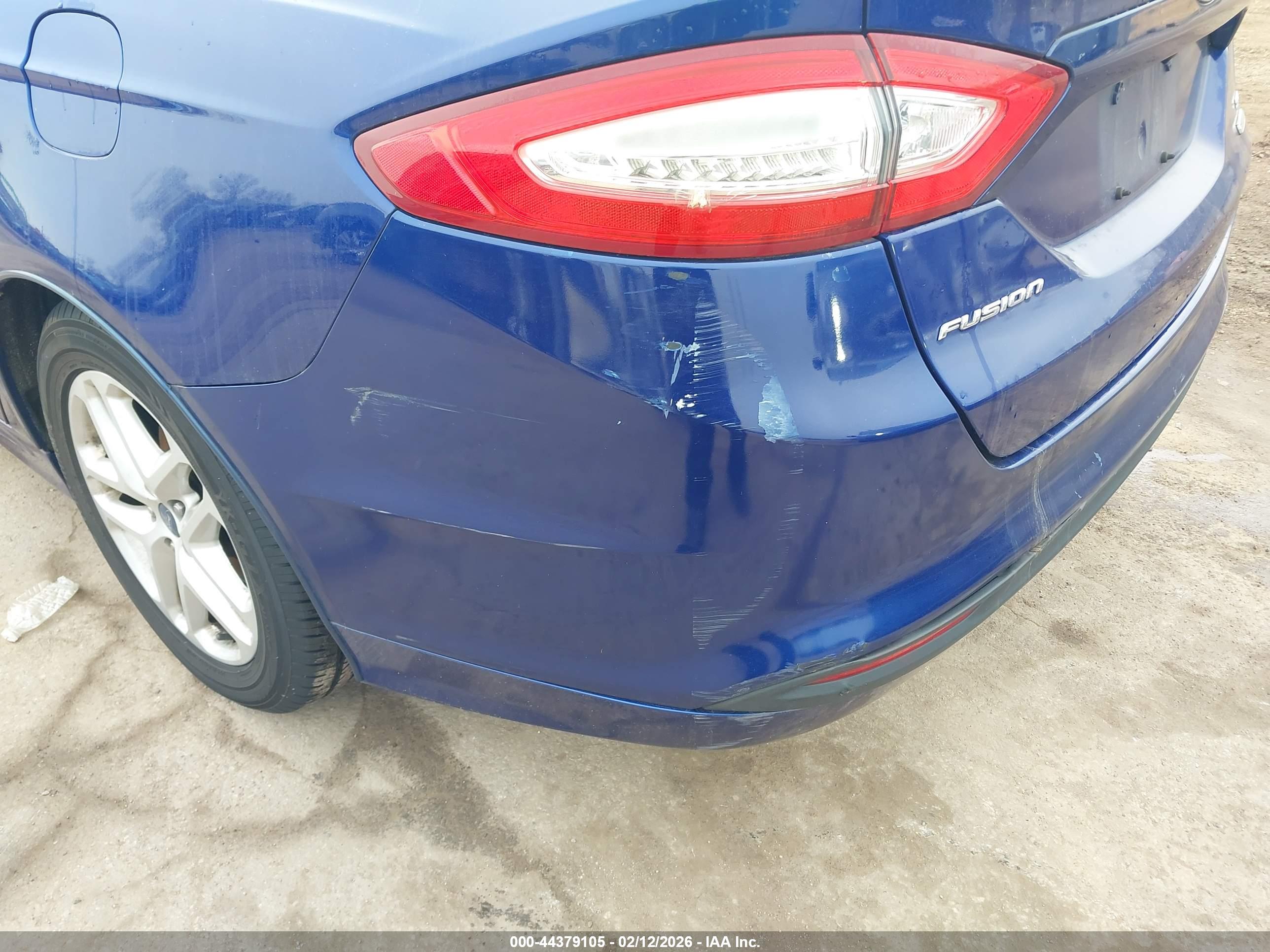 FORD FUSION image 6