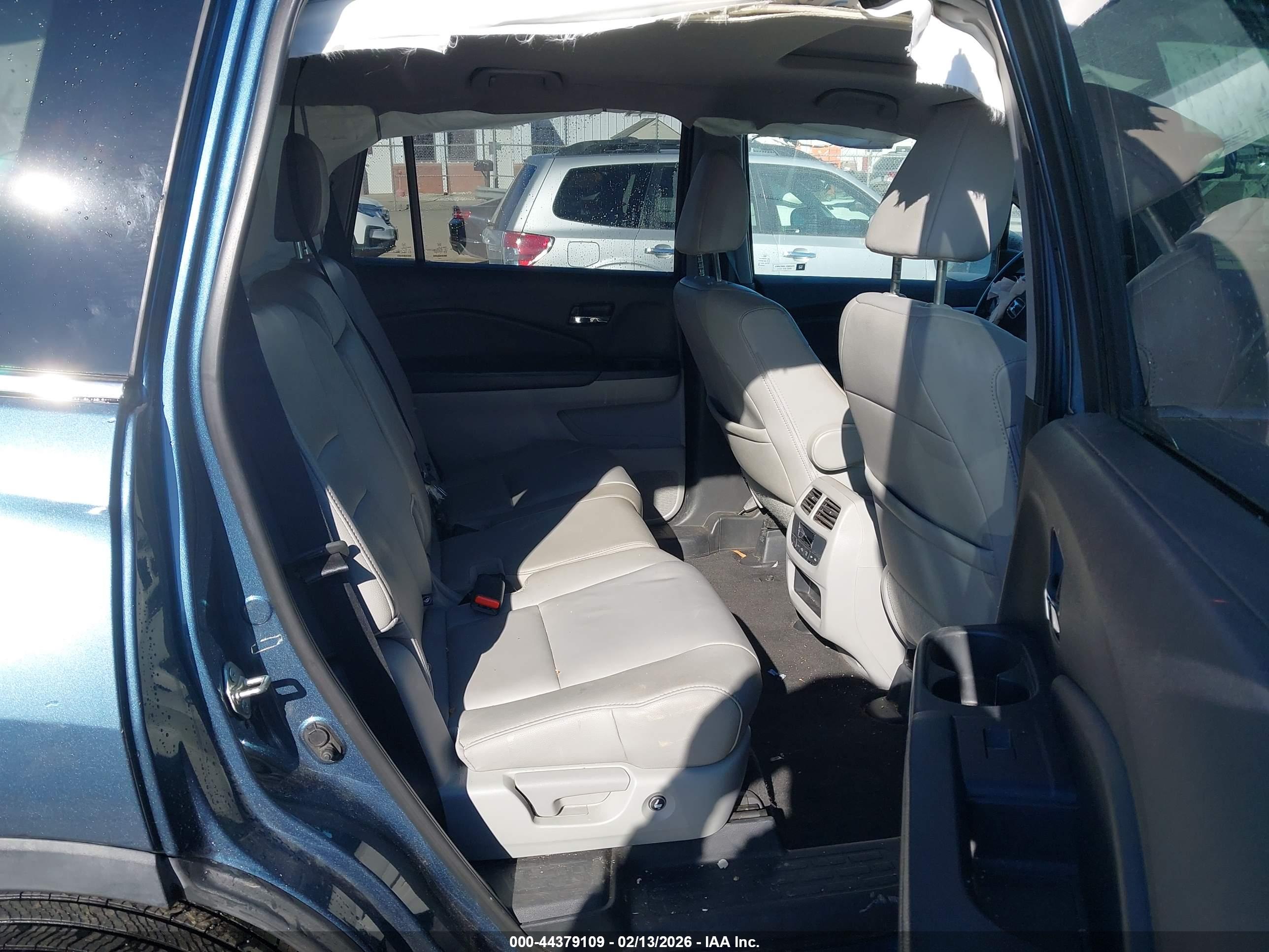 HONDA PILOT image 8