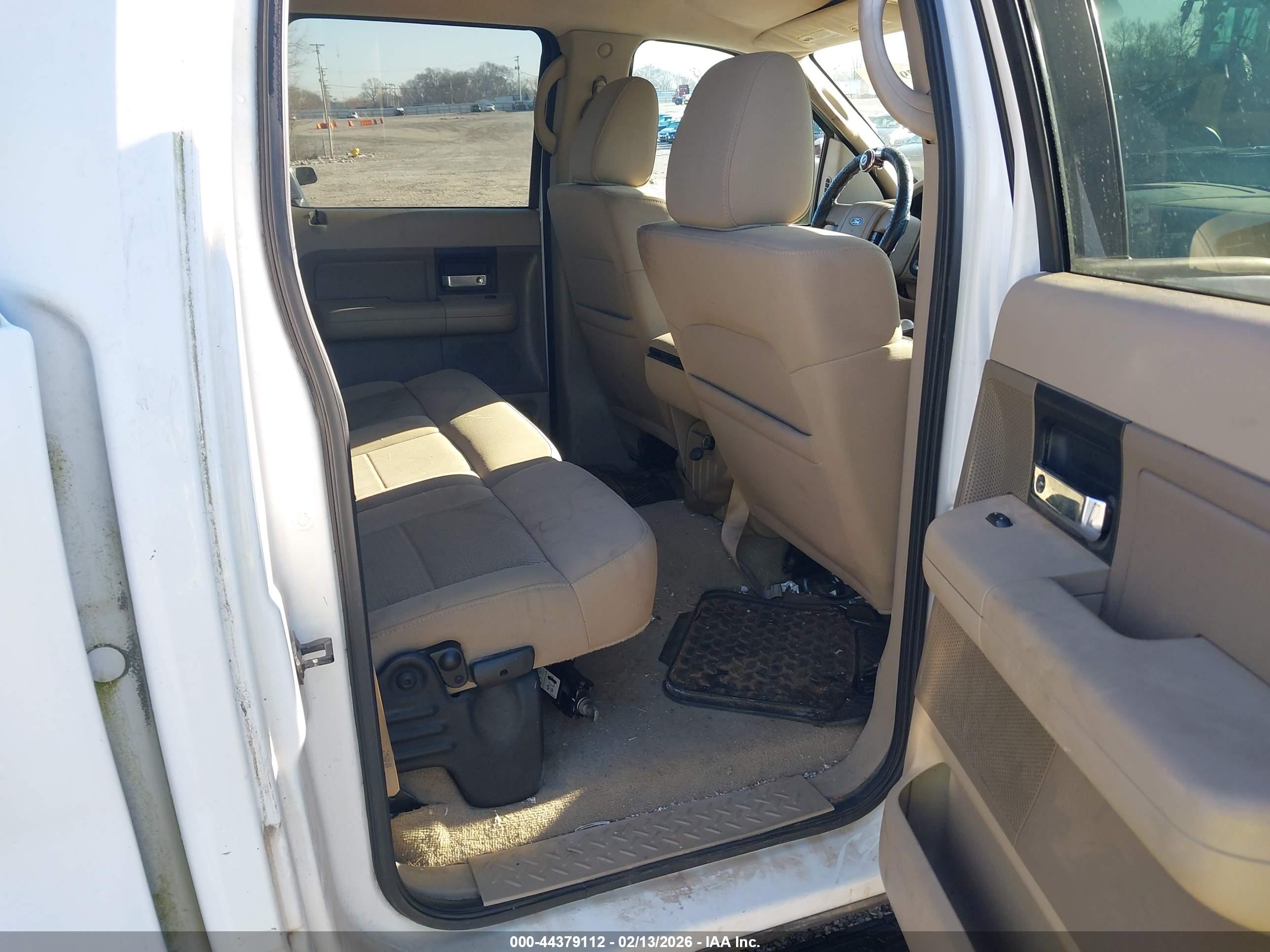 FORD F-150 image 8