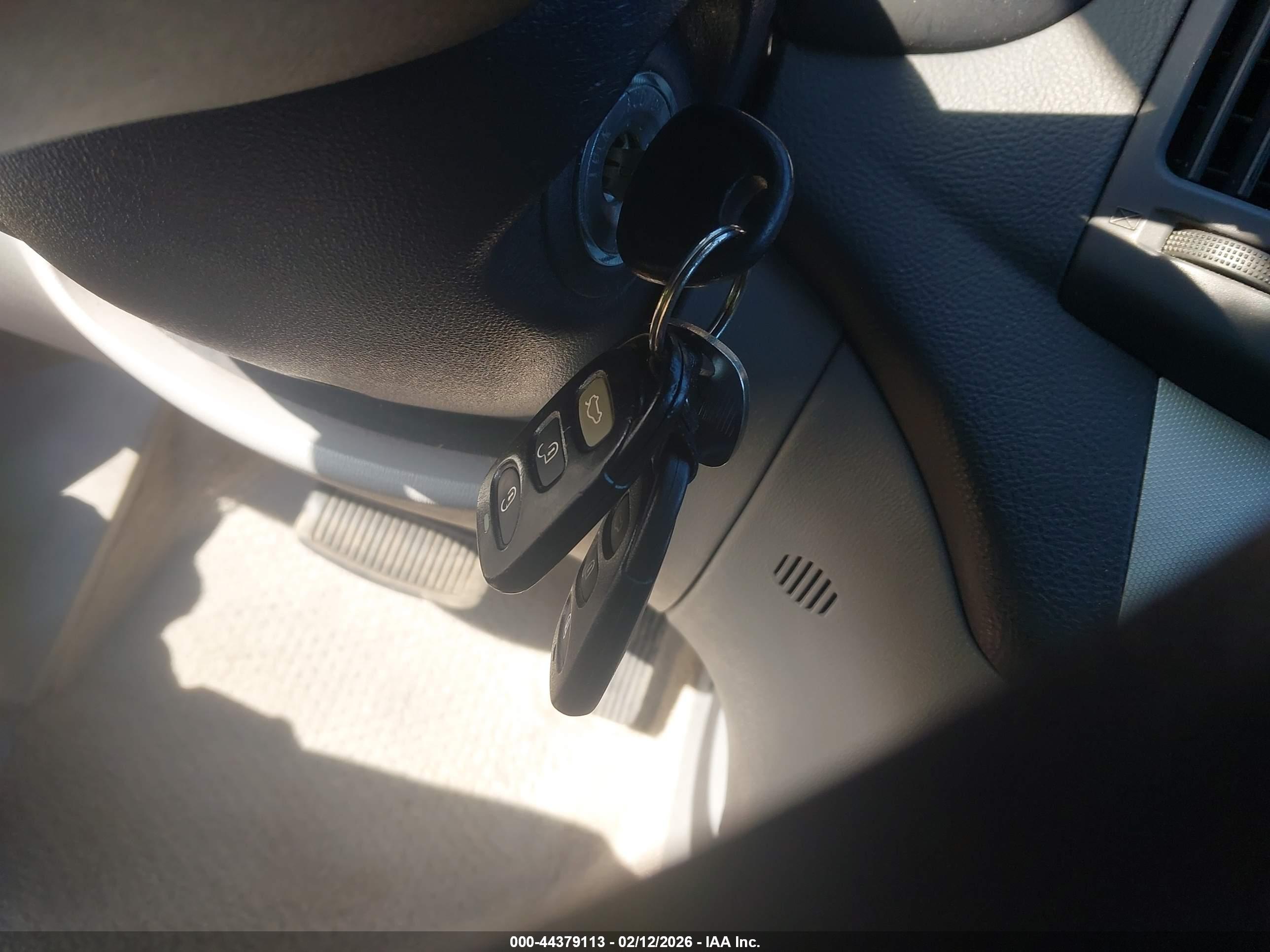 HYUNDAI ELANTRA image 11