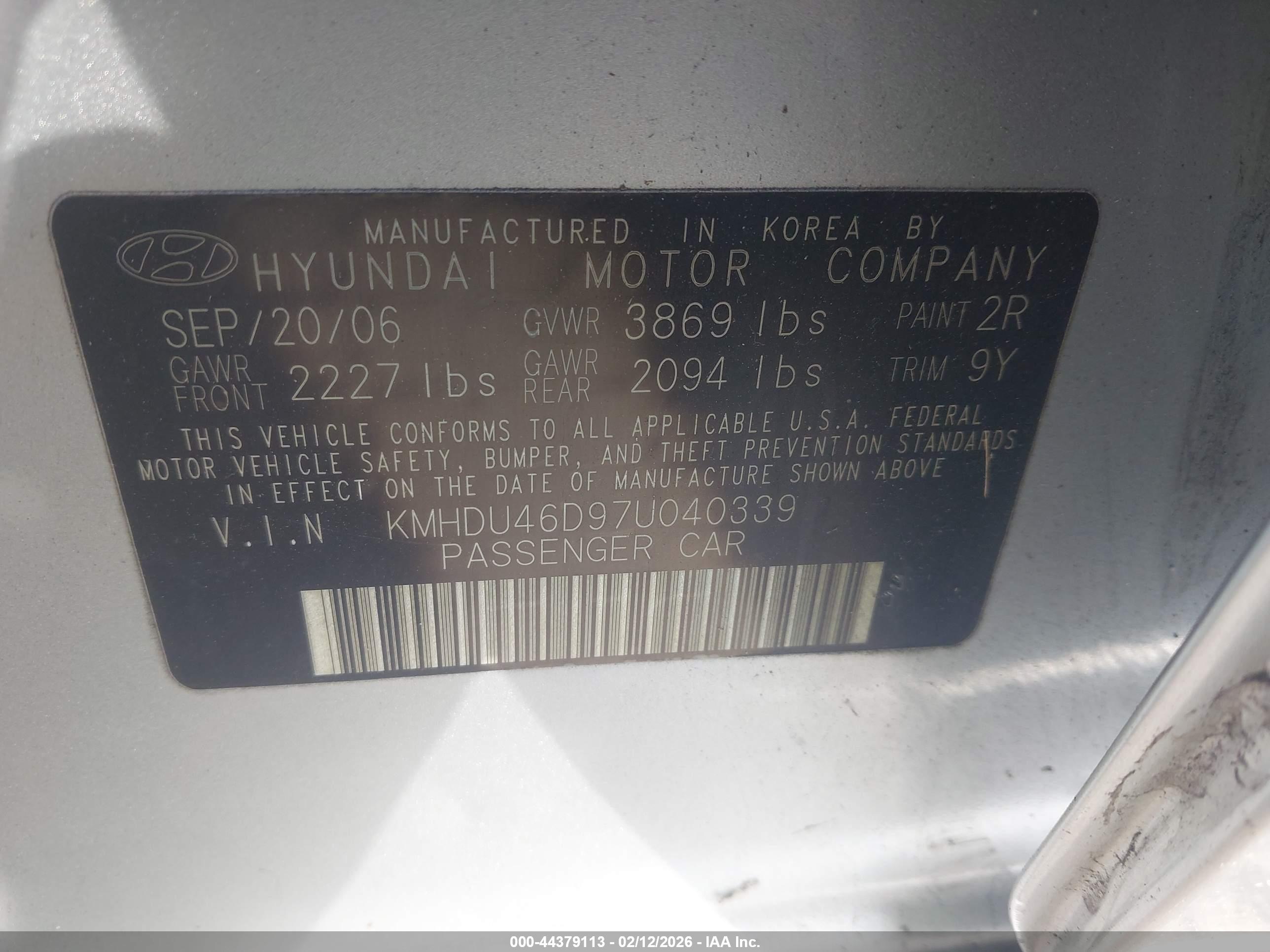 HYUNDAI ELANTRA image 9