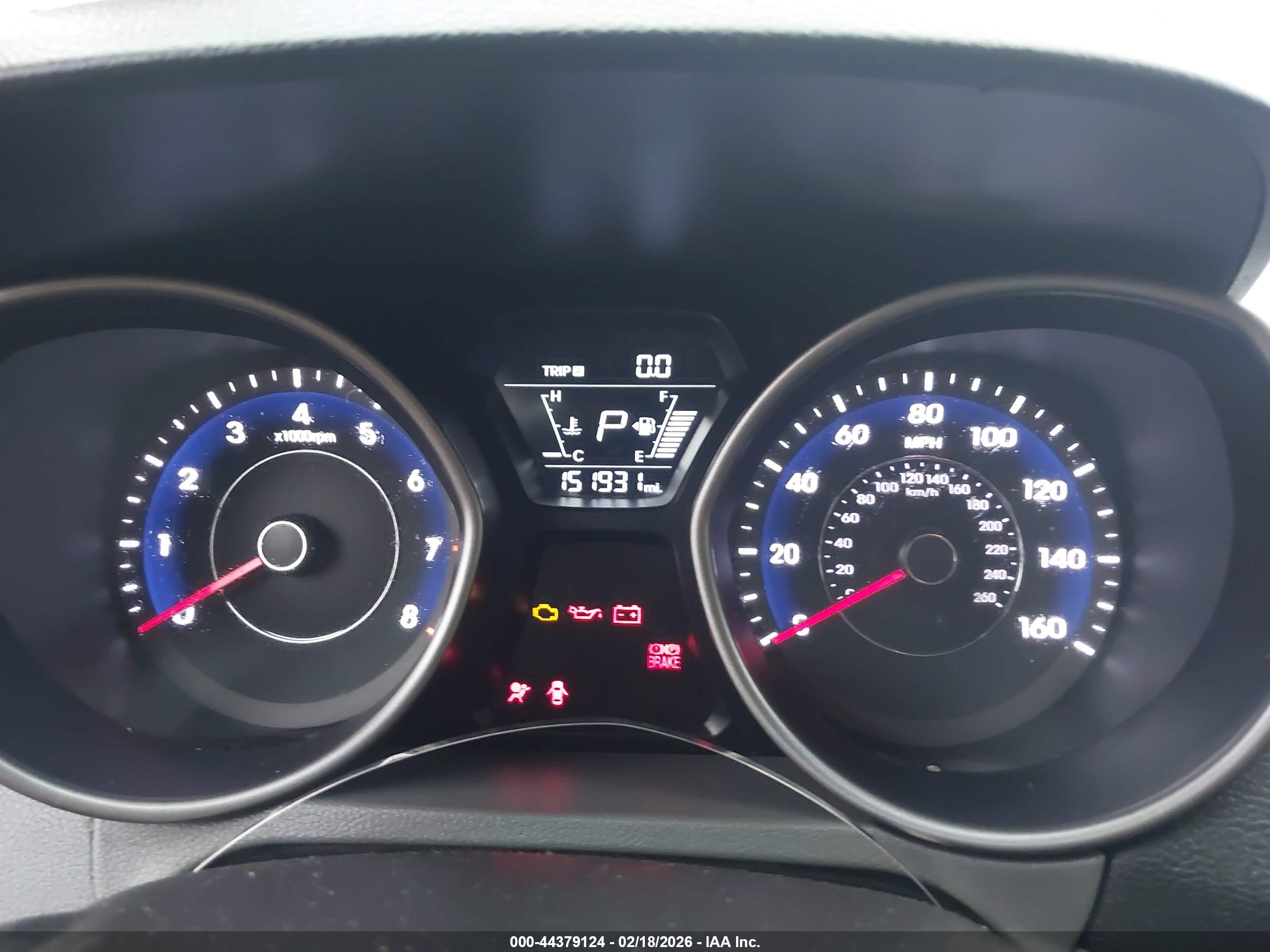 HYUNDAI ELANTRA image 7