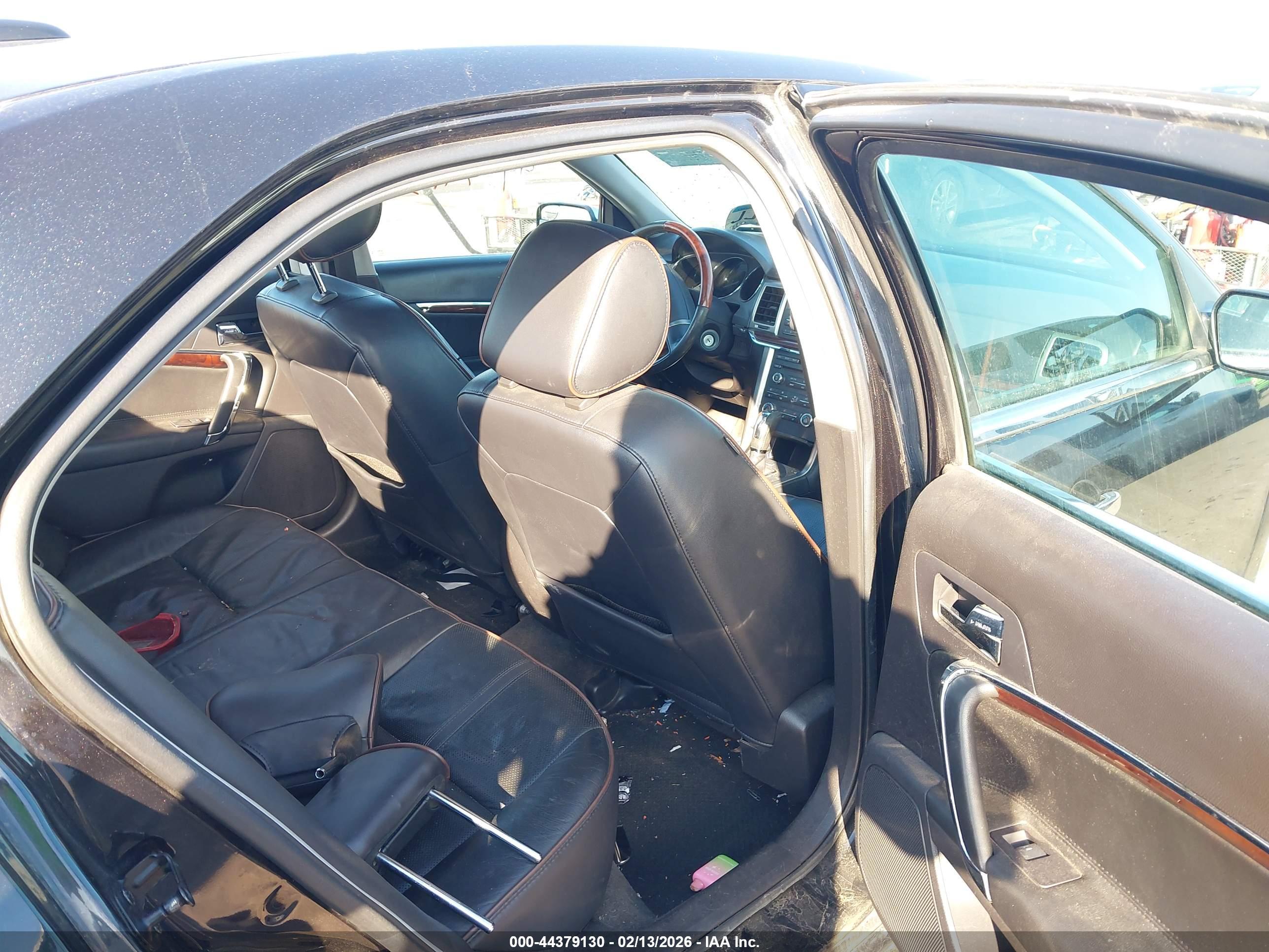 LINCOLN MKZ image 8