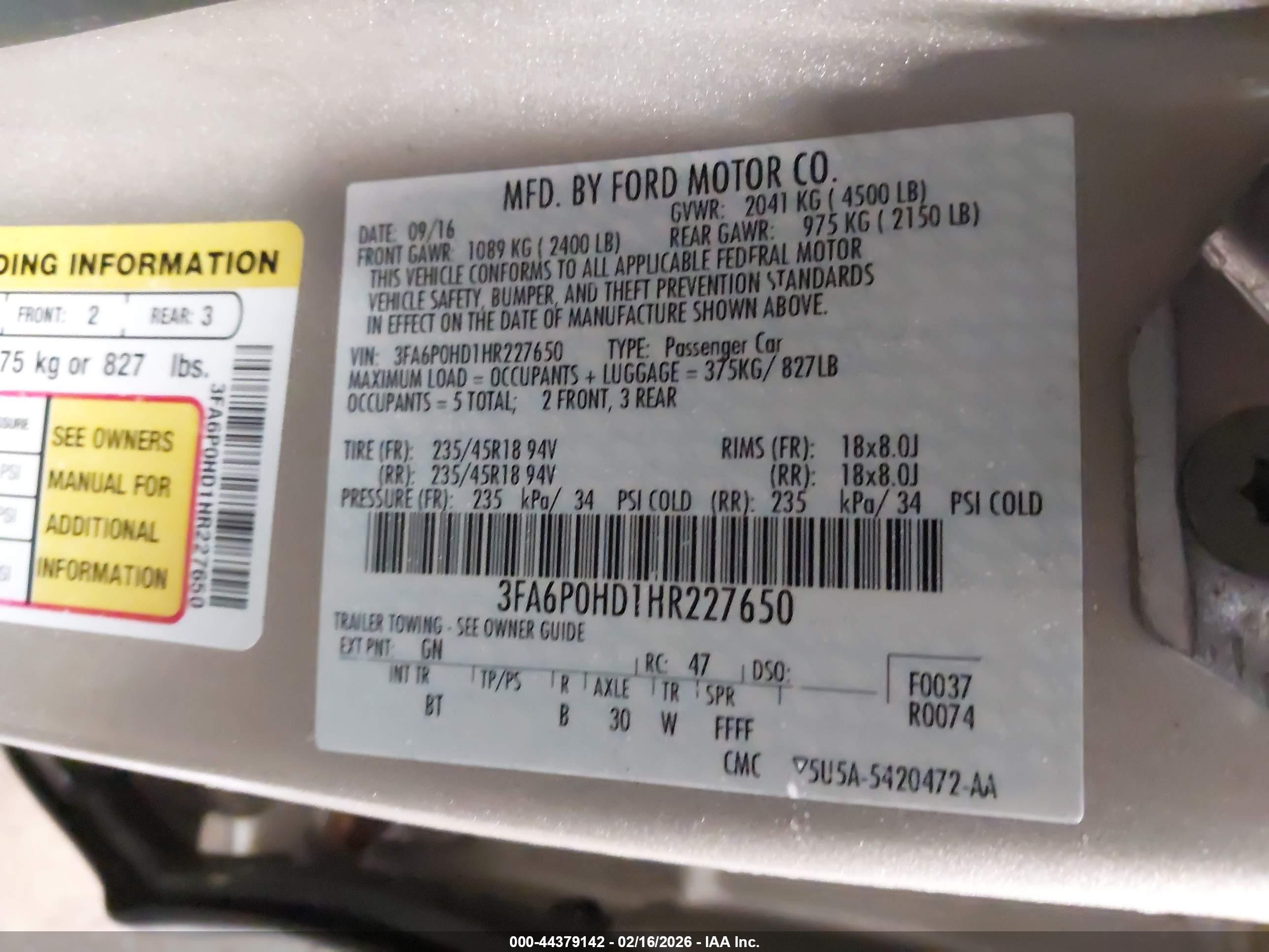 FORD FUSION image 9
