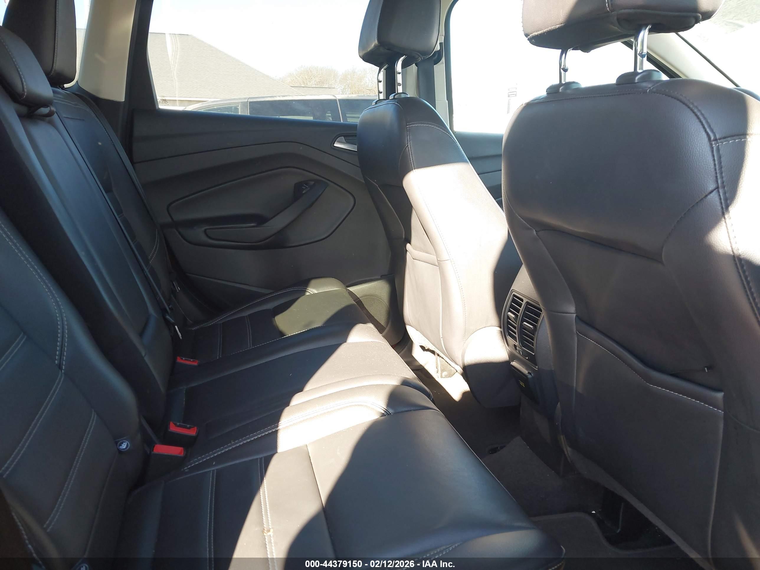FORD ESCAPE image 8