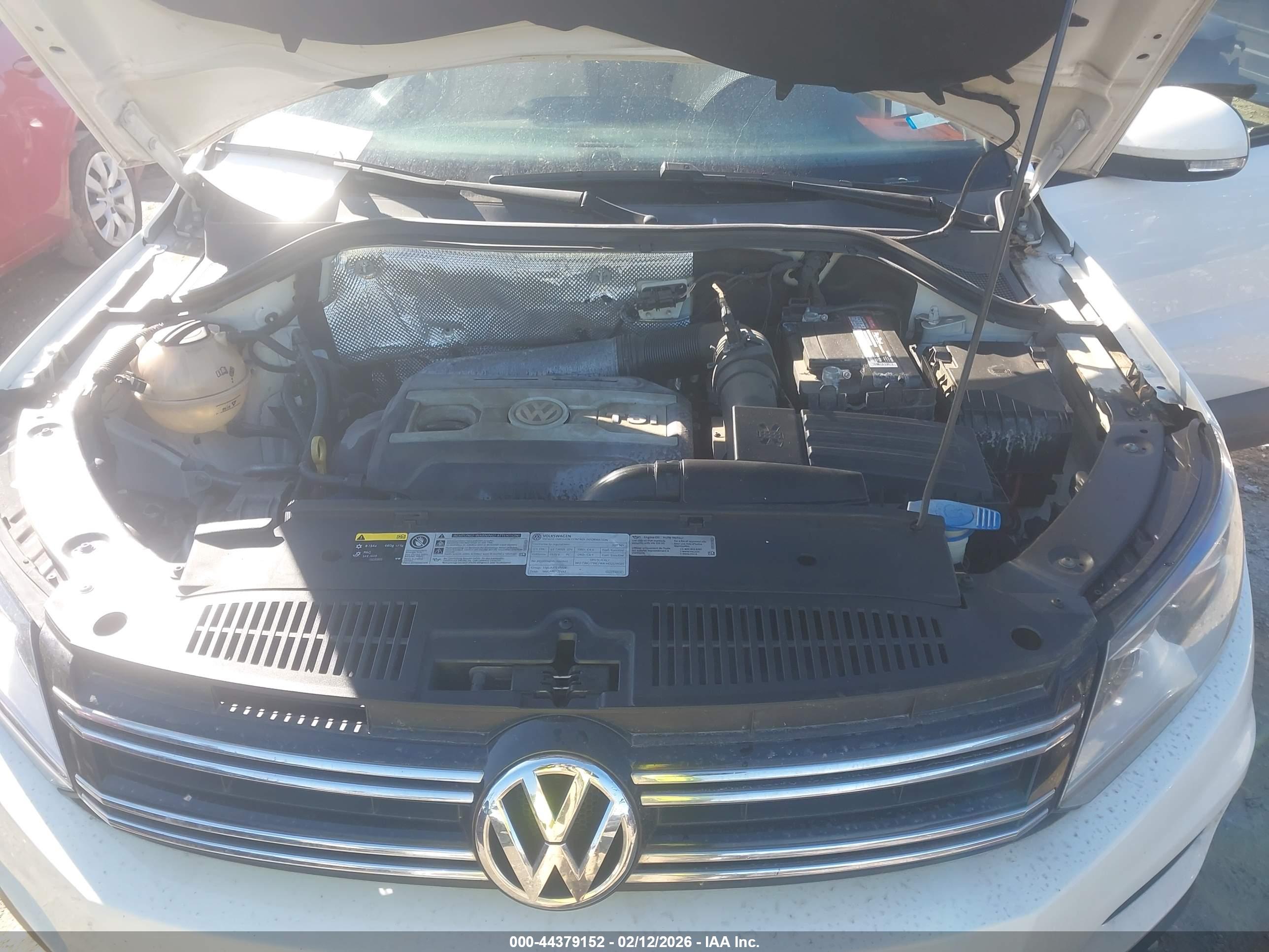 VOLKSWAGEN TIGUAN image 10