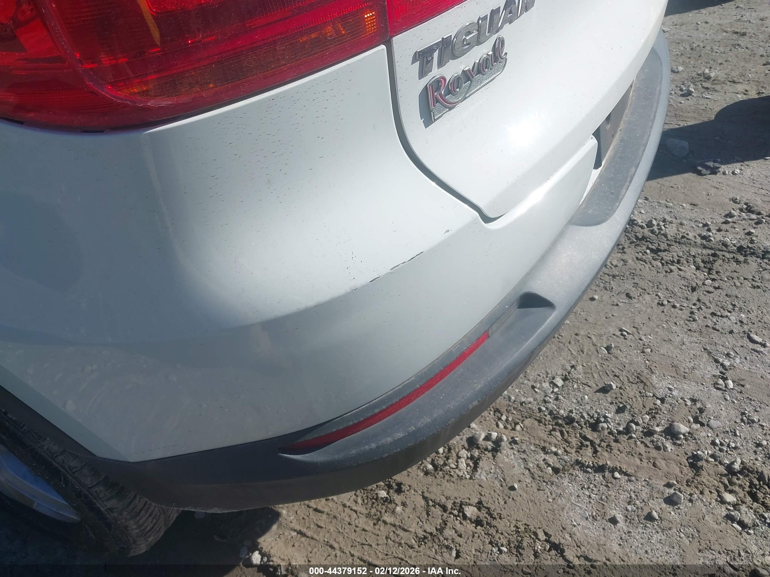 VOLKSWAGEN TIGUAN image 6