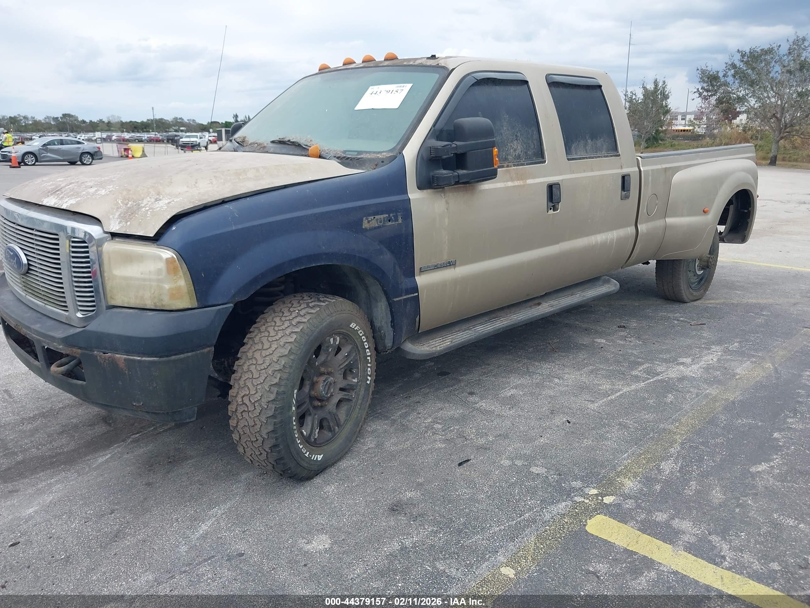 FORD F-350 image 2