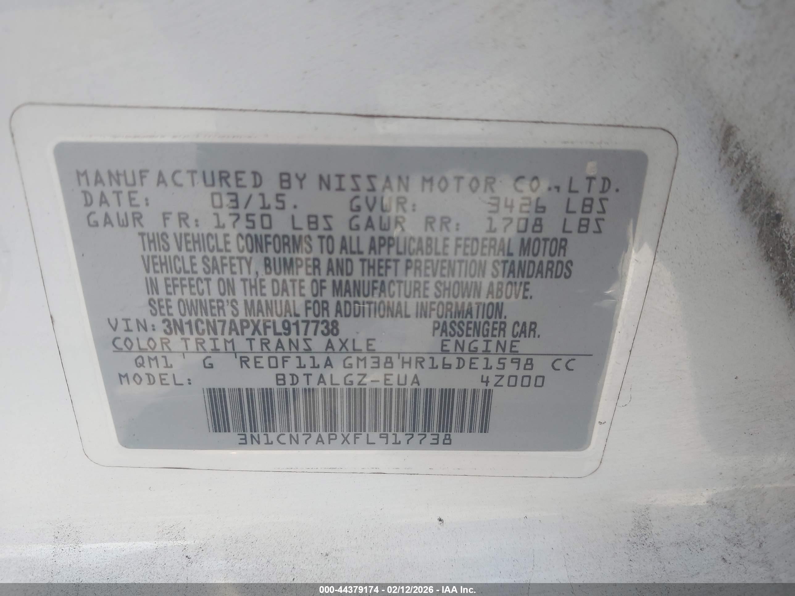 NISSAN VERSA image 9
