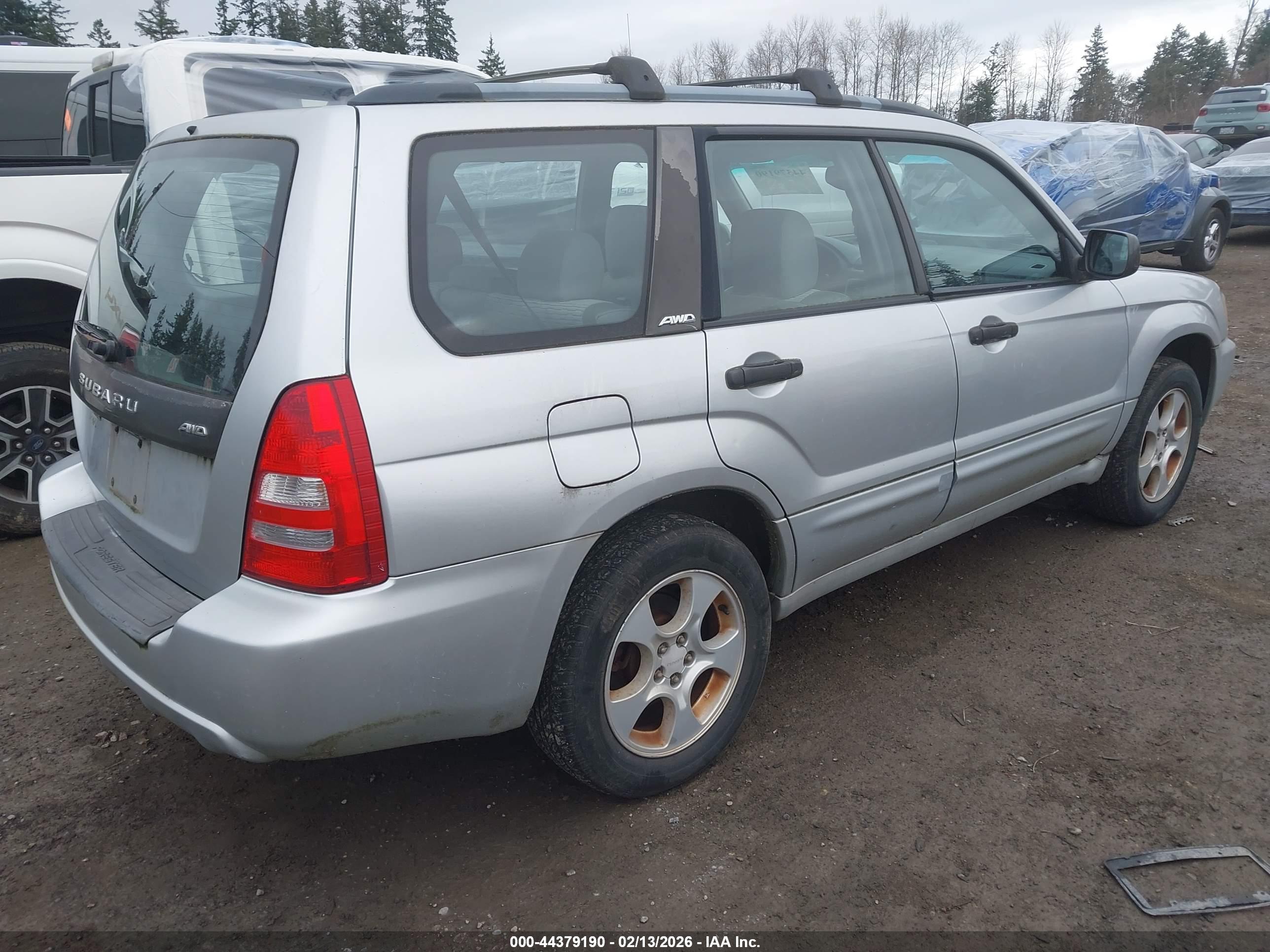 SUBARU FORESTER image 4