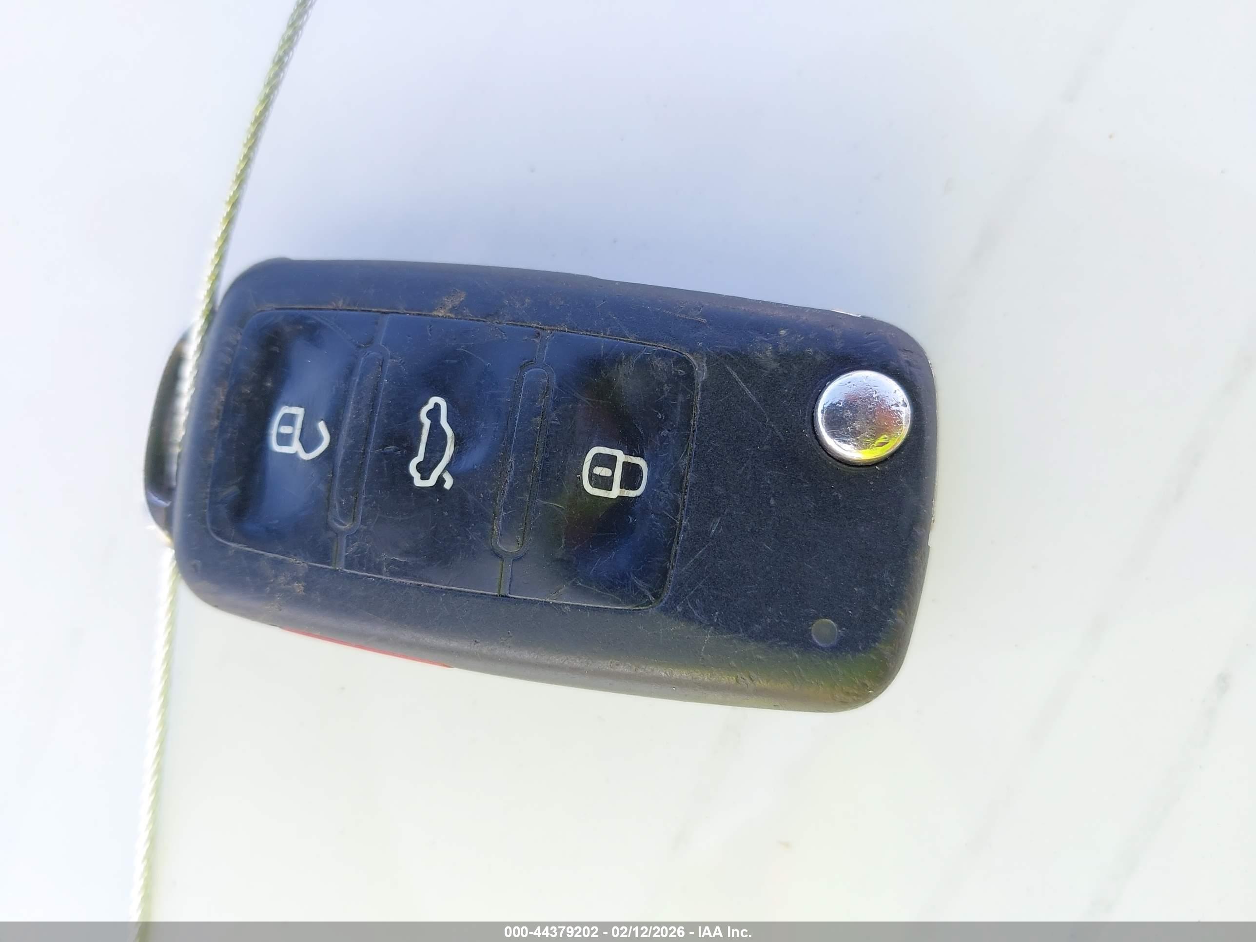 VOLKSWAGEN JETTA image 11