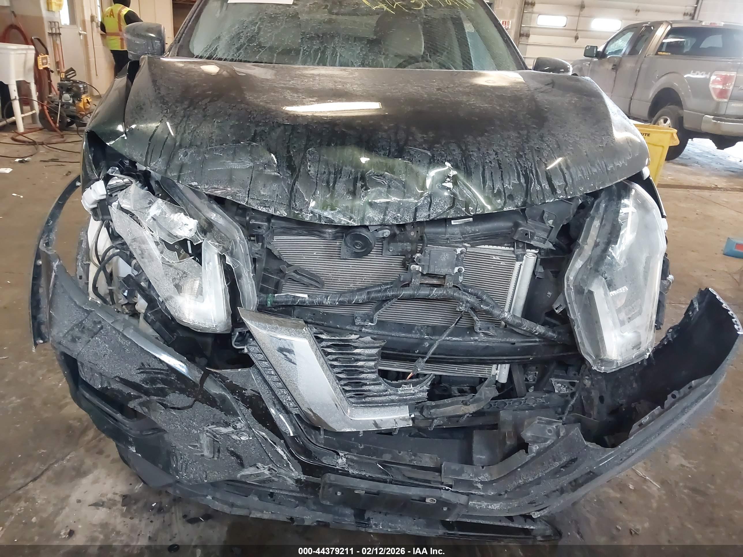 NISSAN ROGUE image 6