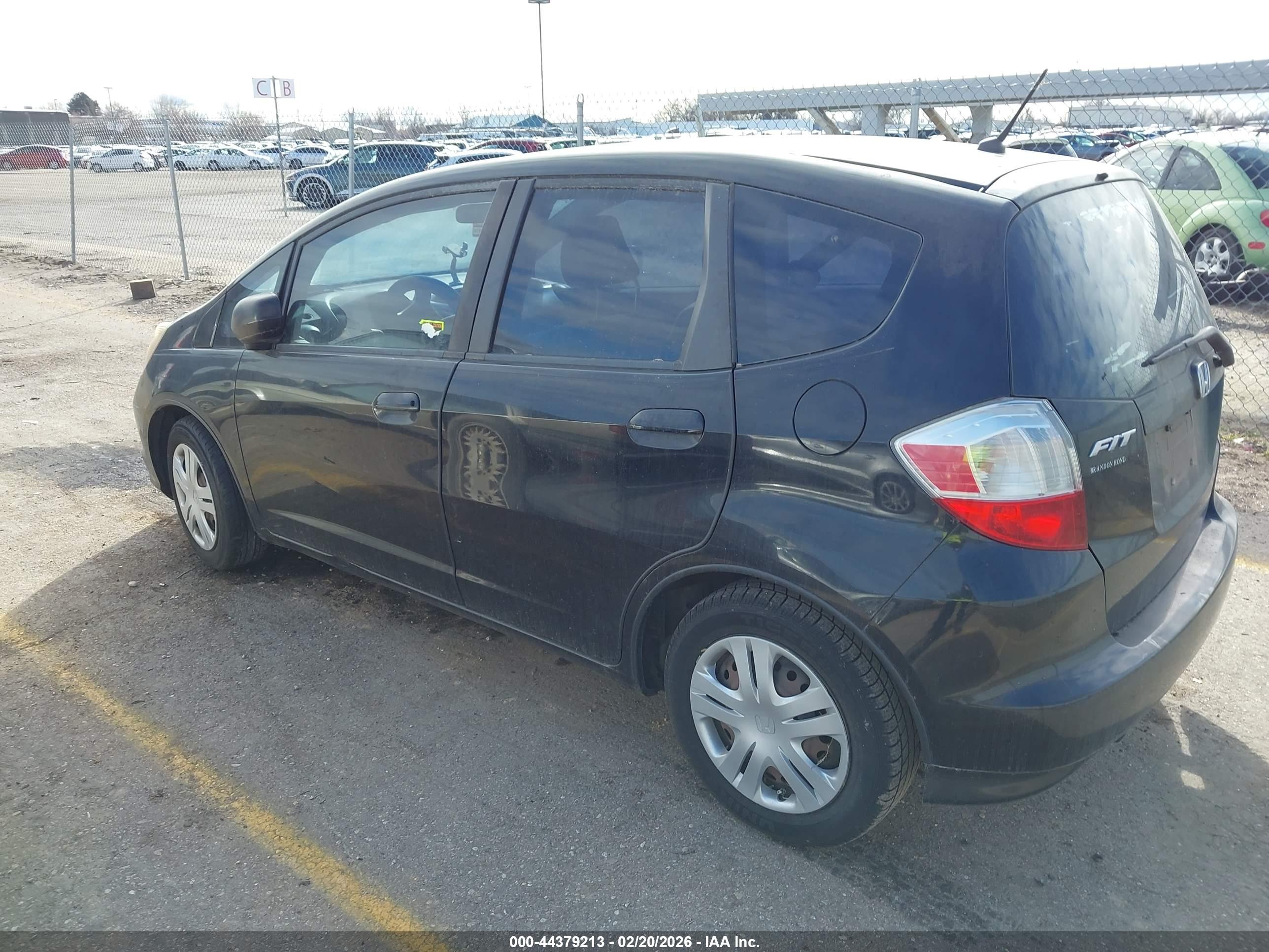 HONDA FIT image 3
