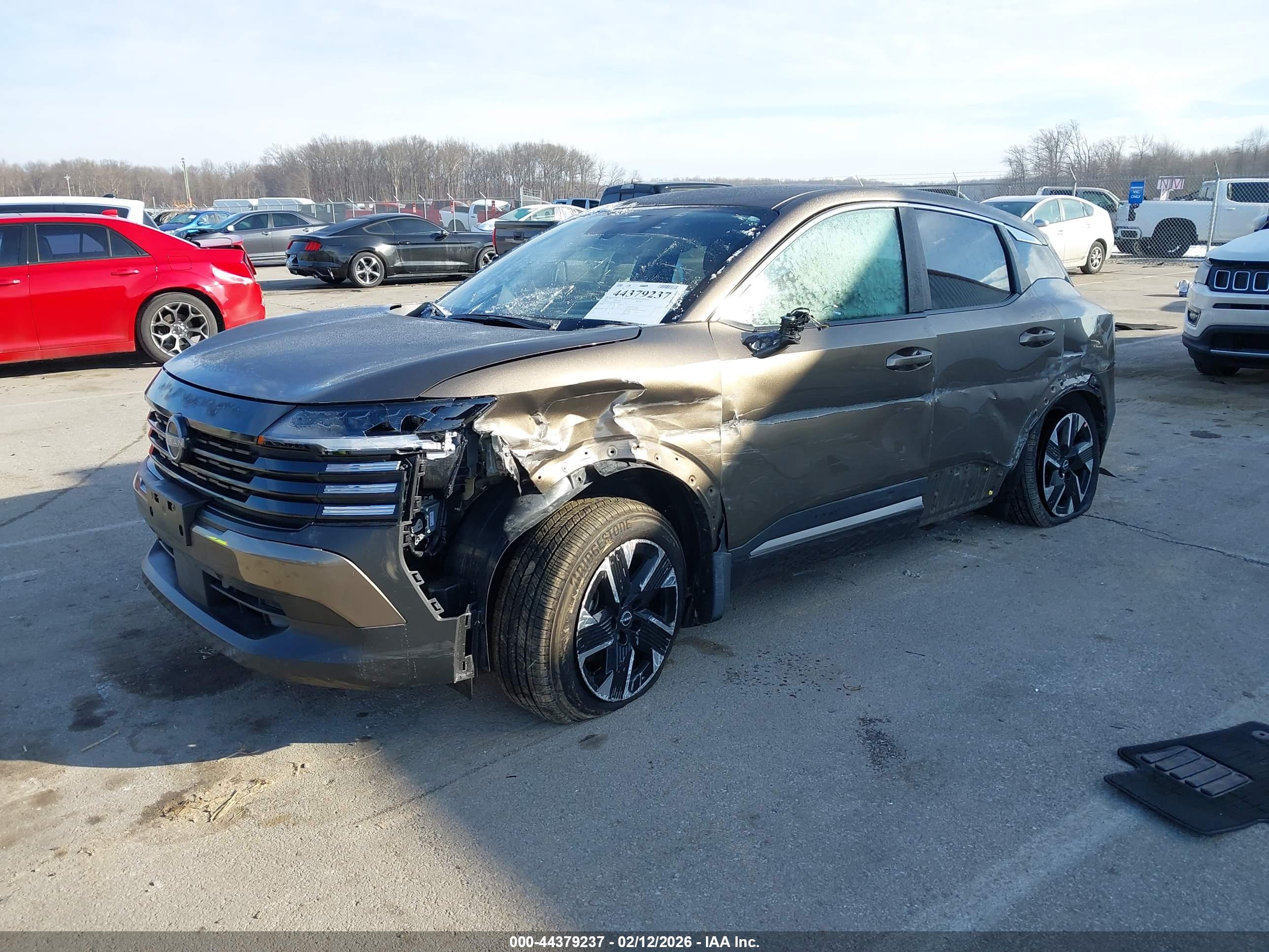 NISSAN KICKS image 2