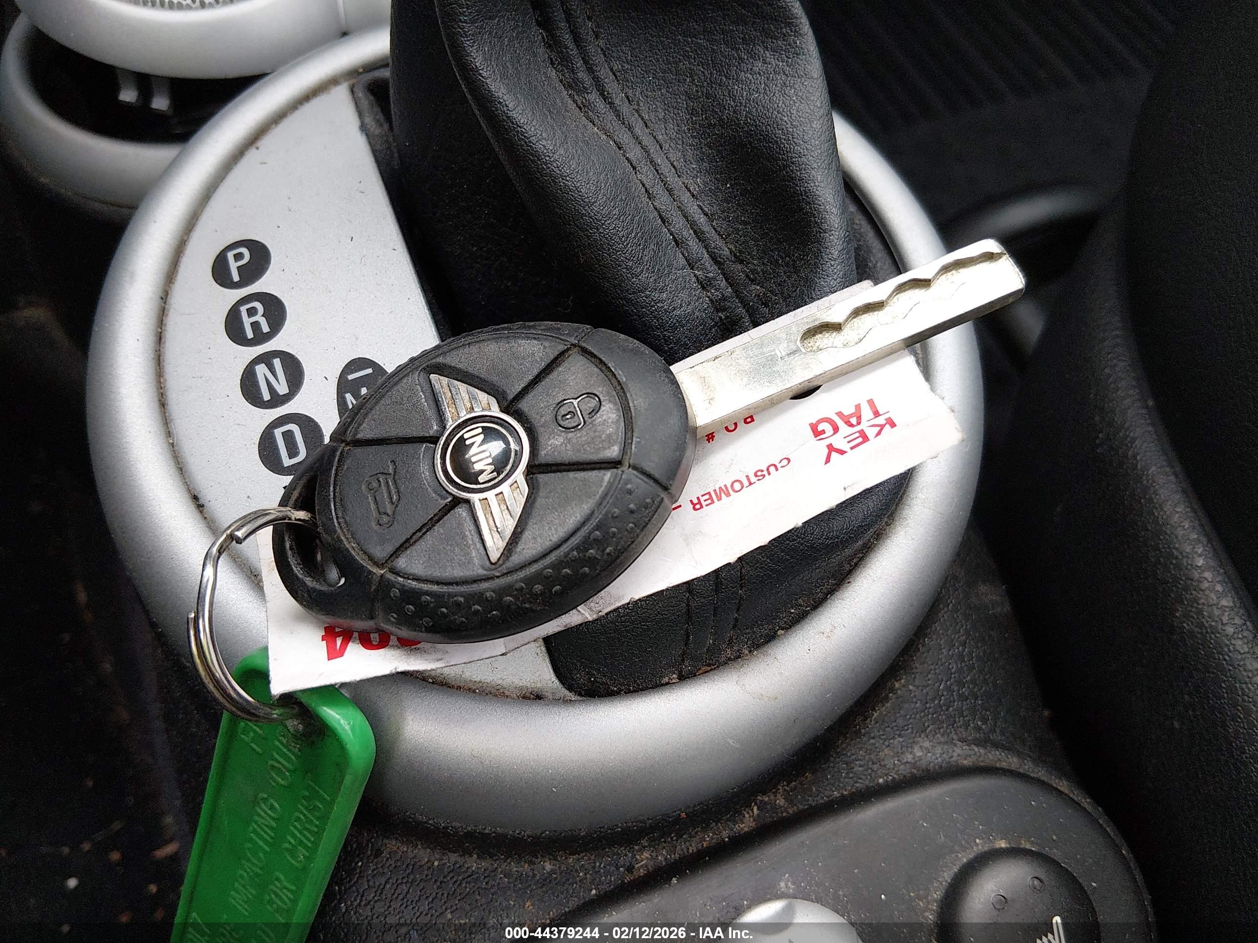 MINI COOPER image 11
