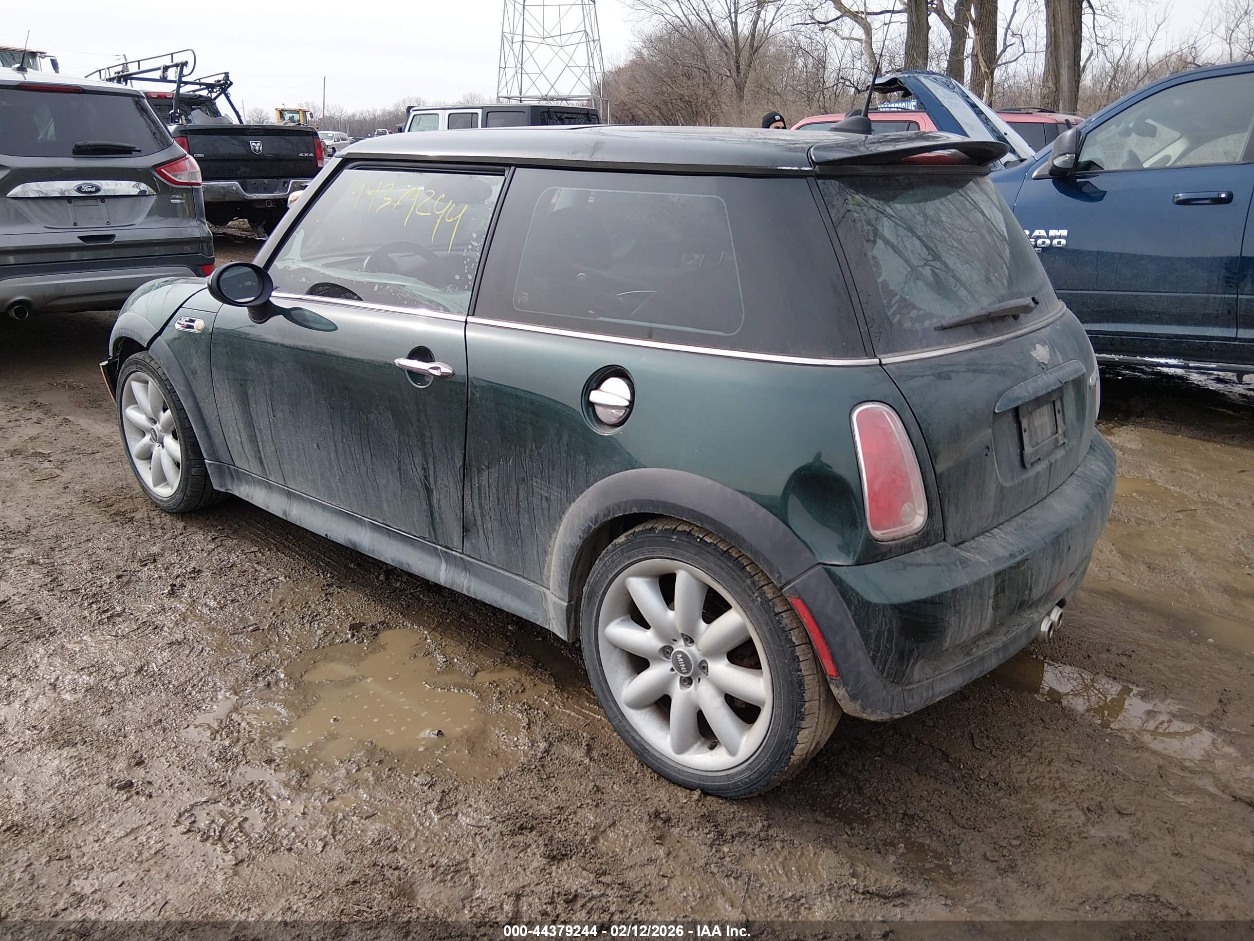 MINI COOPER image 3