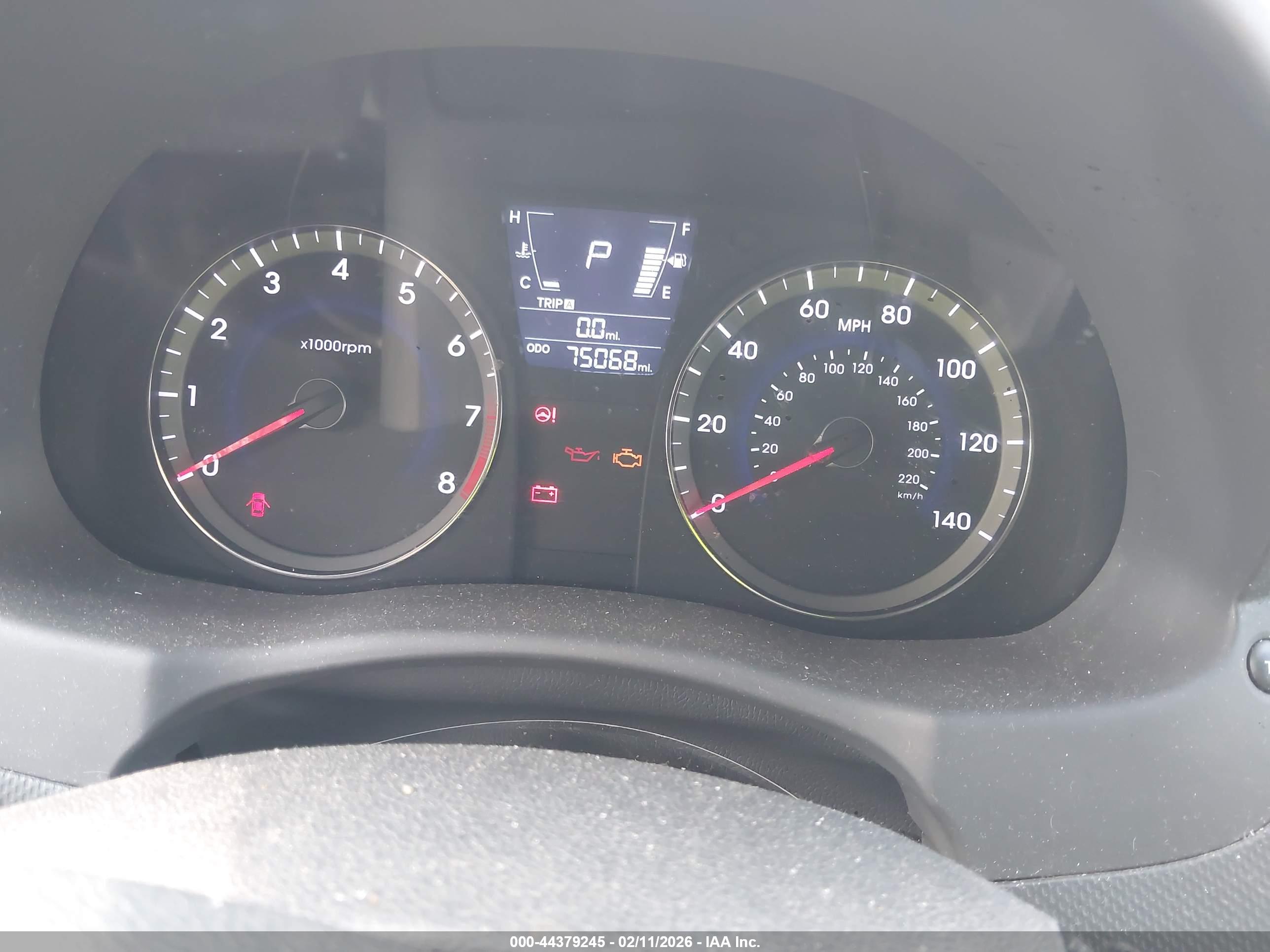 HYUNDAI ACCENT image 7