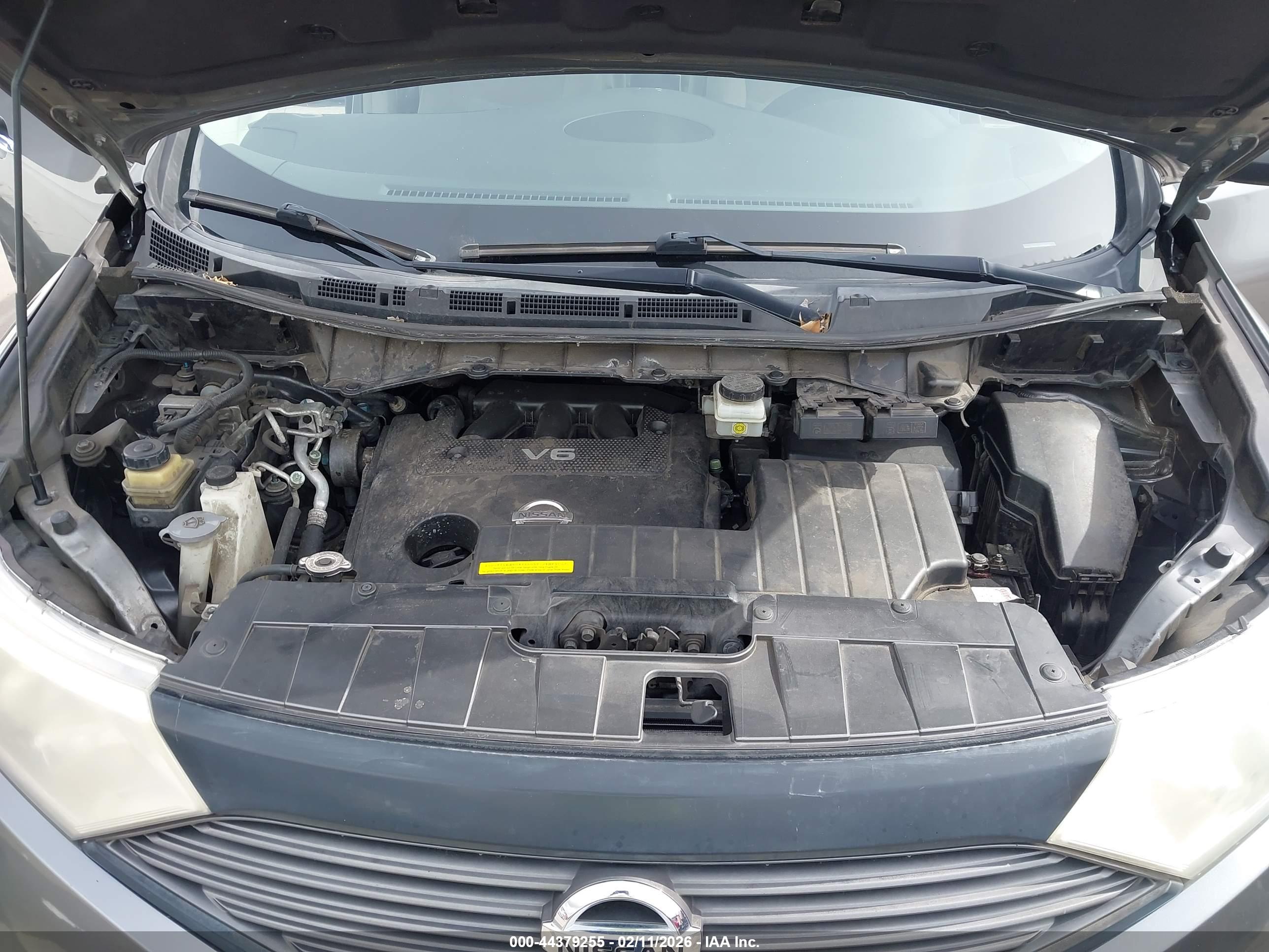 NISSAN QUEST image 10