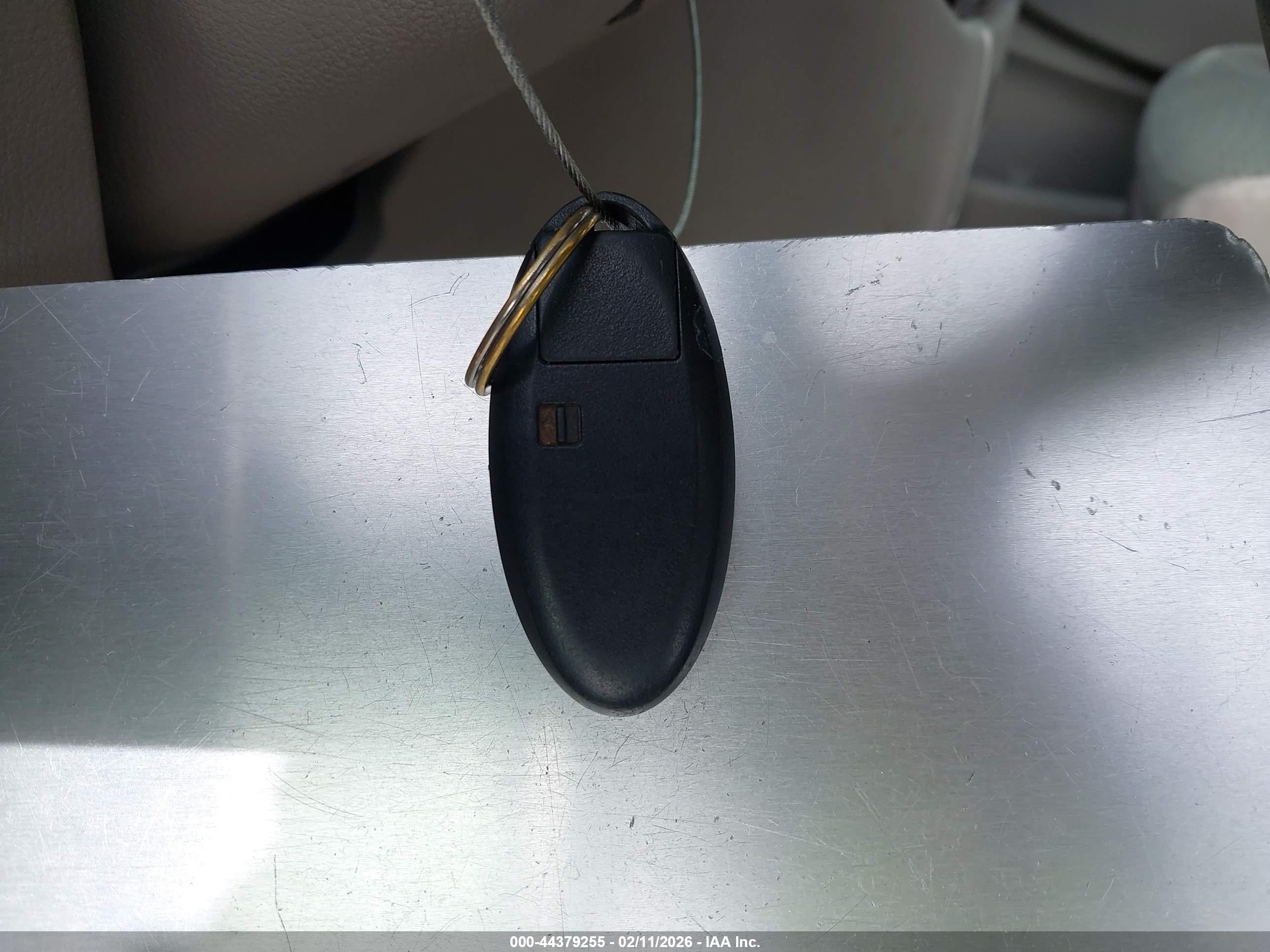NISSAN QUEST image 11