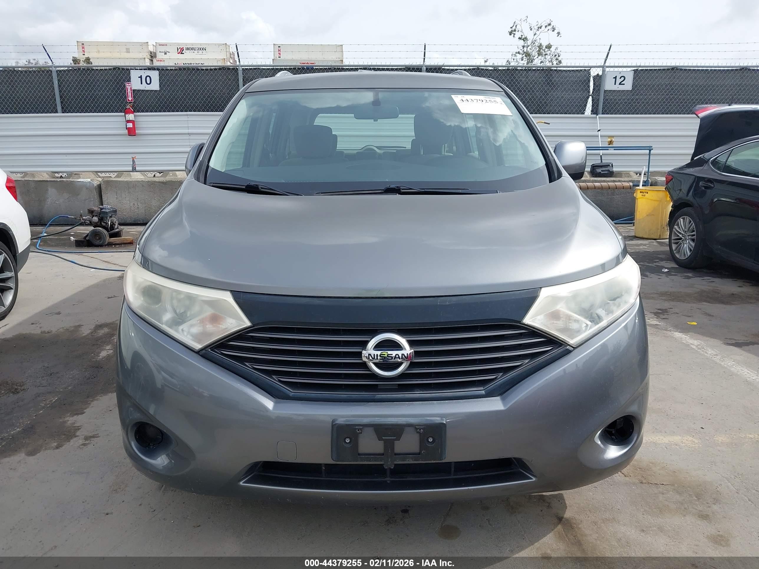 NISSAN QUEST image 6