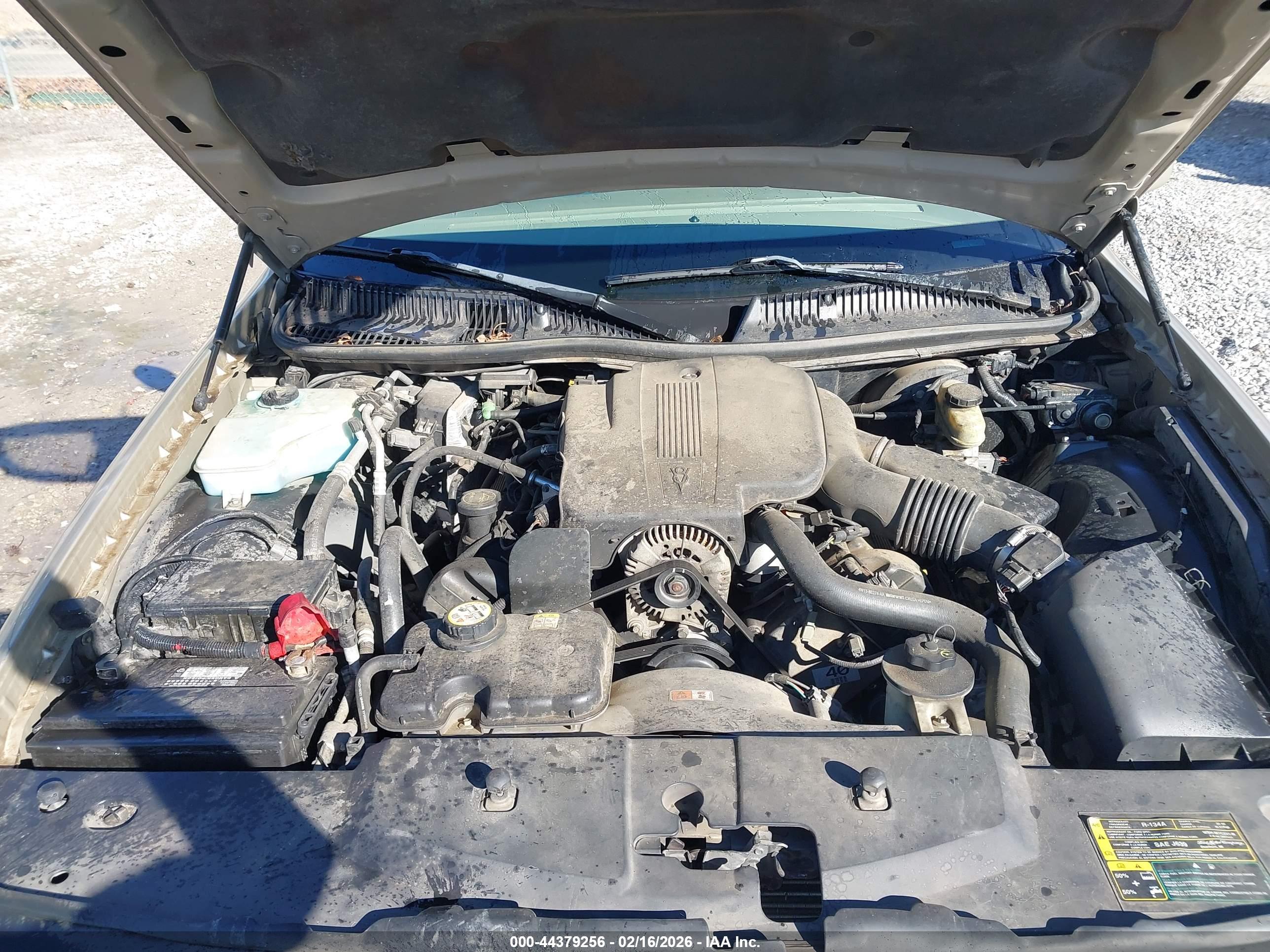 LINCOLN TOWN image 10