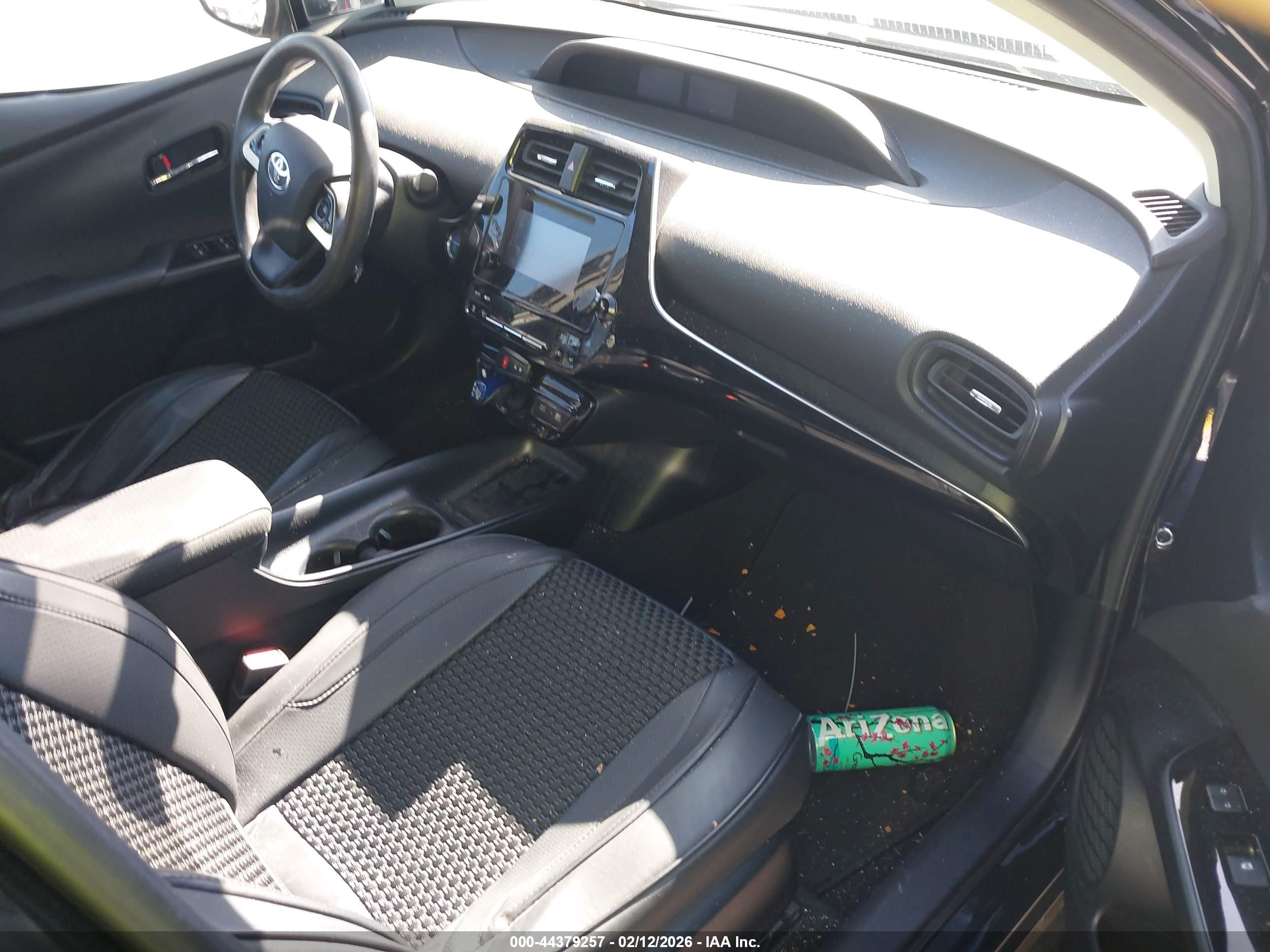 TOYOTA PRIUS image 5