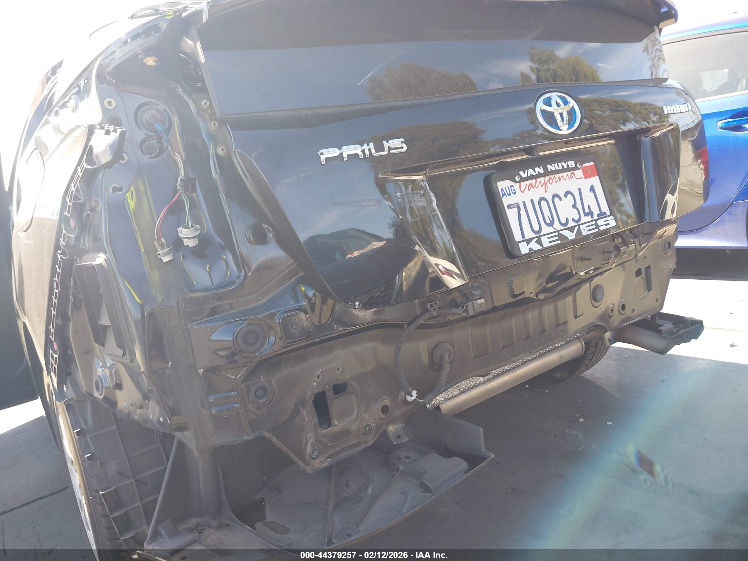 TOYOTA PRIUS image 6